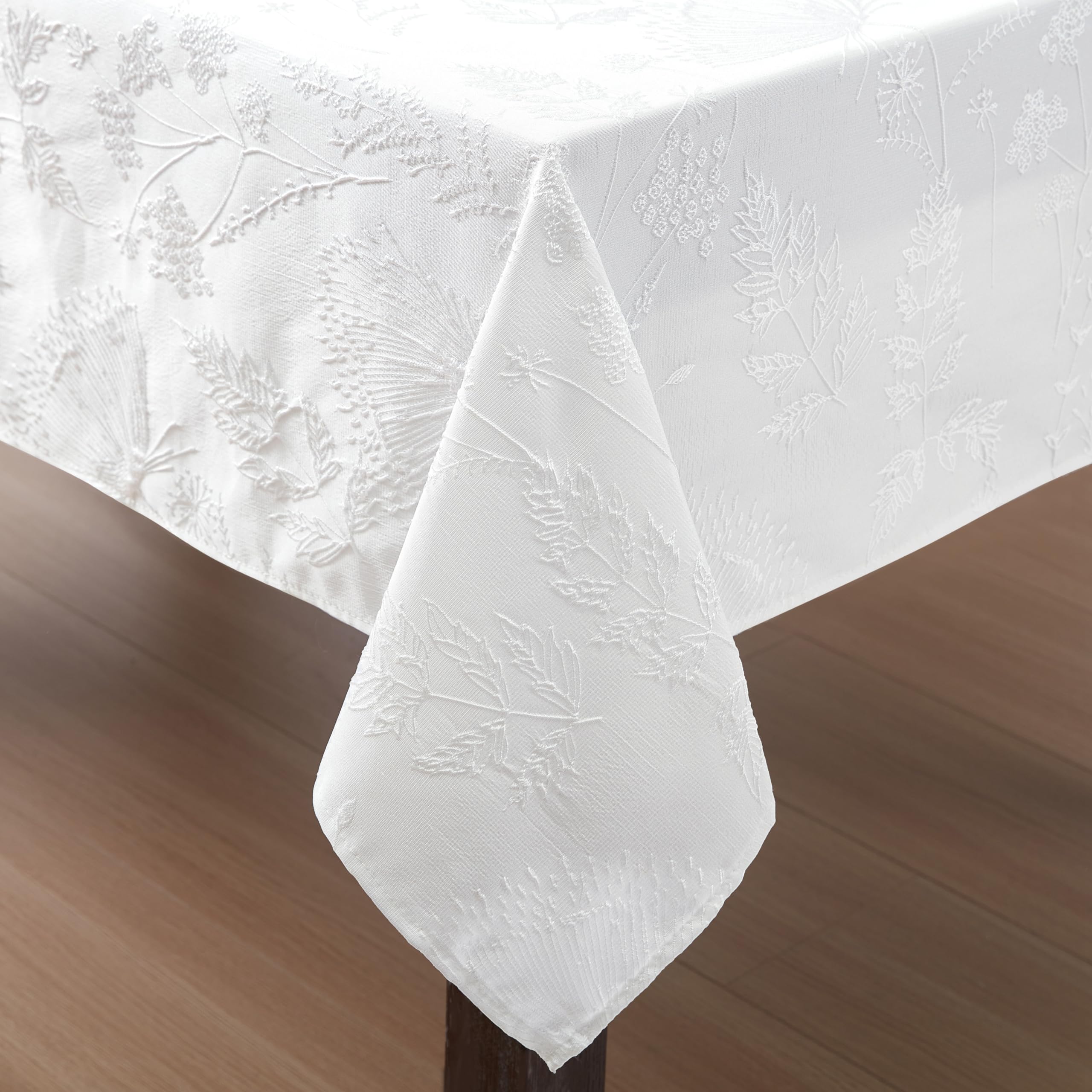 Amazon.co.jp: Laura Ashley テーブルクロス 隆起織り 刺繍ジャカード