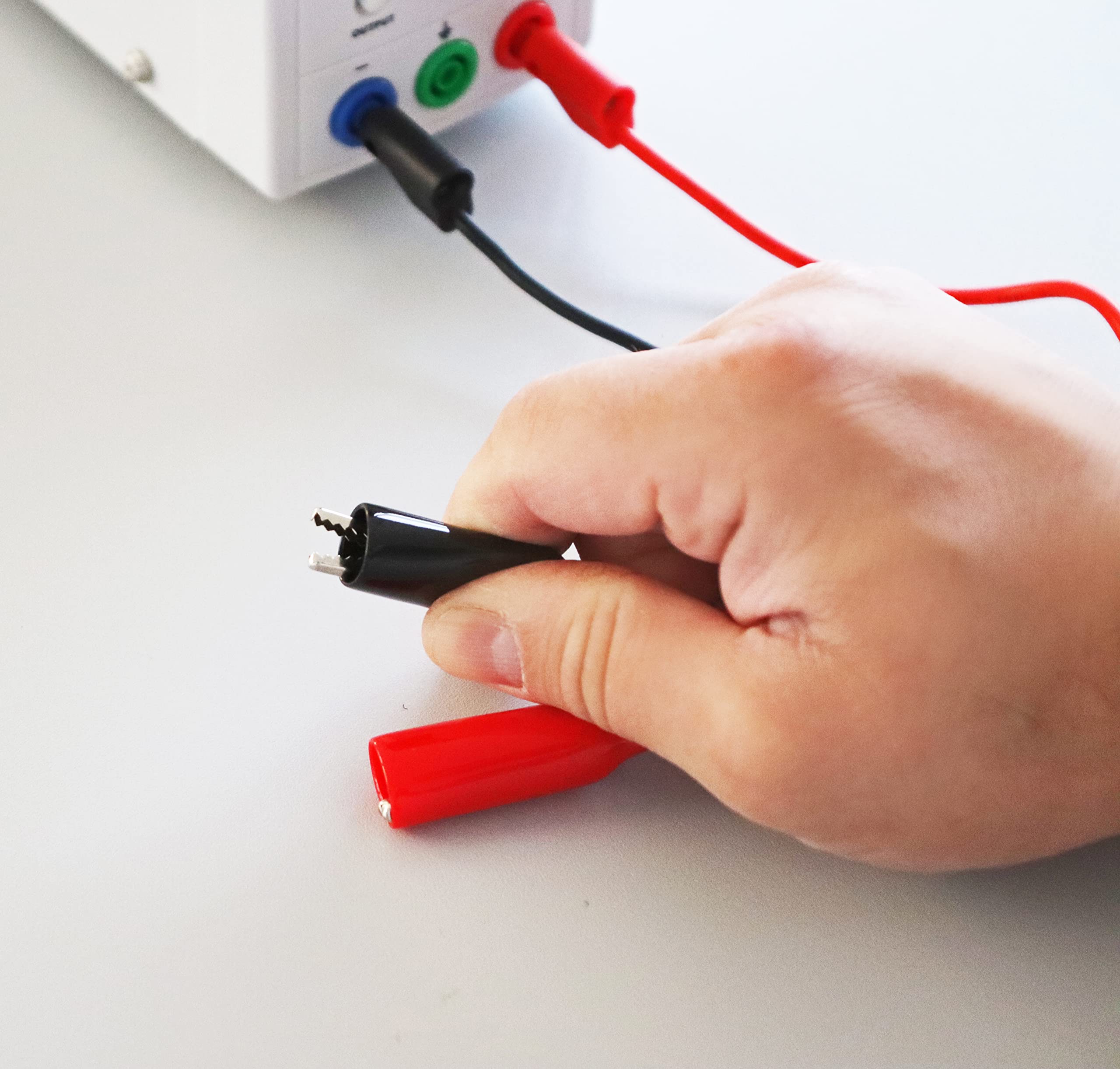 PeakTech 7035 zaciski krokodylkowe, przewody pomiarowe do multimetrów i urządzeń laboratoryjnych, przewody kontrolne 110 cm z wtyczkami bananowymi jako akcesoria do mierników, kabel pomiarowy 4 mm z