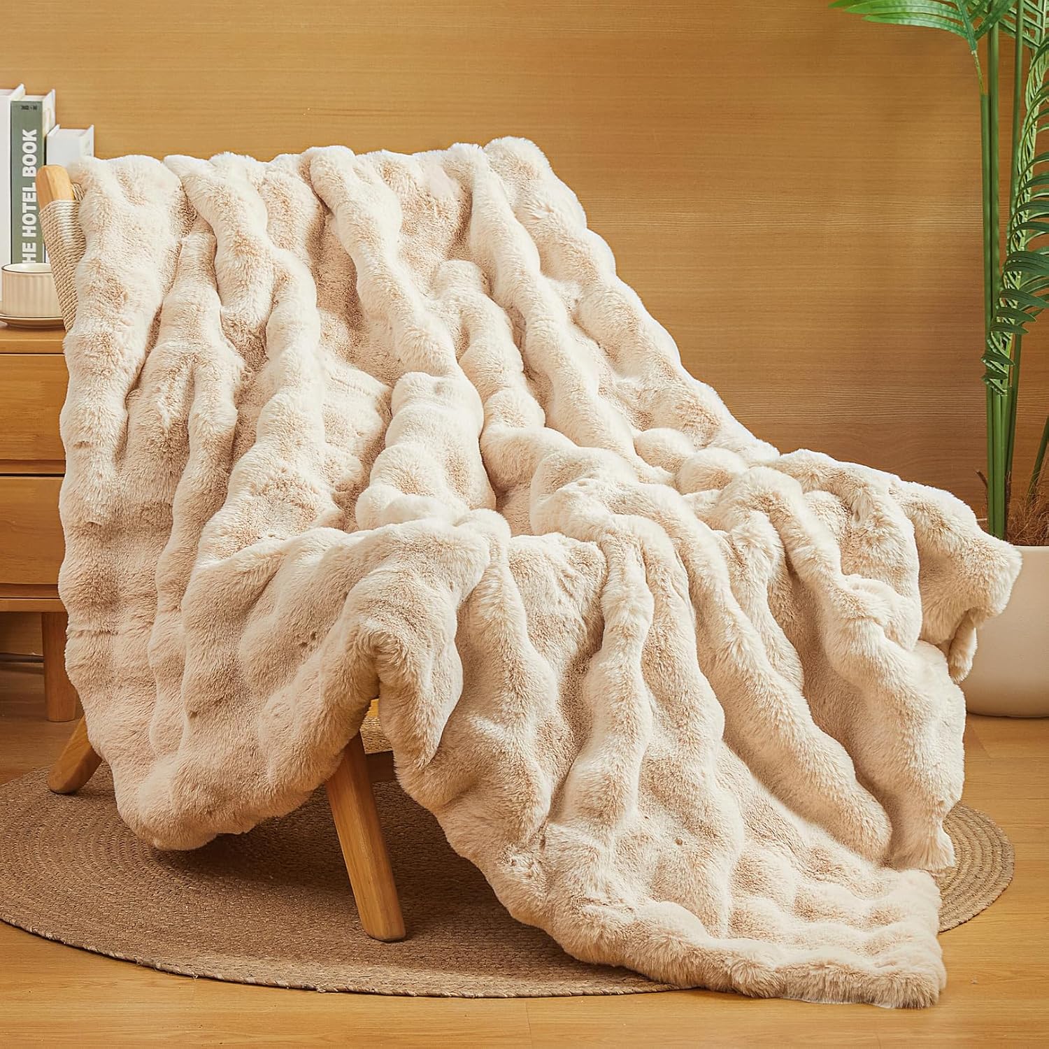 The Malibu Blanket – LuxeComfort Faux Fur Bubble Blanket 50″x60″ Shoreline Beige – Luxuriously Soft, Elegant, Reversible Design, Home Décor, Picnics, and Travel (Shoreline Beige, Throw 50×60) The Malibu Blanket – LuxeComfort Faux Fur Bubble Blanket 50″x60″ Shoreline Beige – Luxuriously Soft, Elegant, Reversible Design, Home Décor, Picnics, and Travel (Shoreline Beige, Throw 50×60)