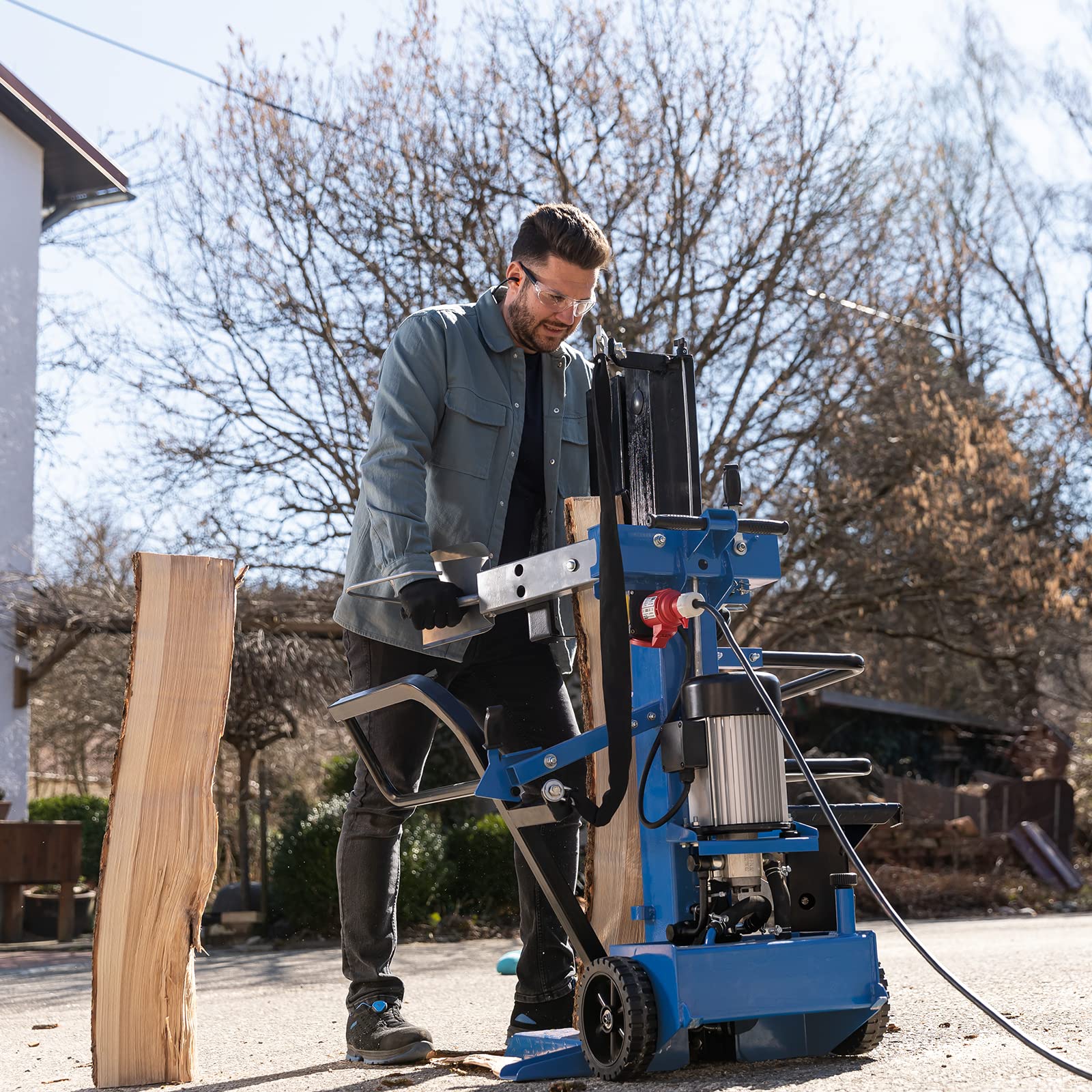 Scheppach Compact 10t Meterholz Holzspalter stehend 400V | 10 Tonnen Spaltkraft | 3500W Leistung | Holzlänge 1070mm / max. Ø 380mm | schwenkbarer Tisch | Hartholz & Weichholz - mit Fahrvorrichtung