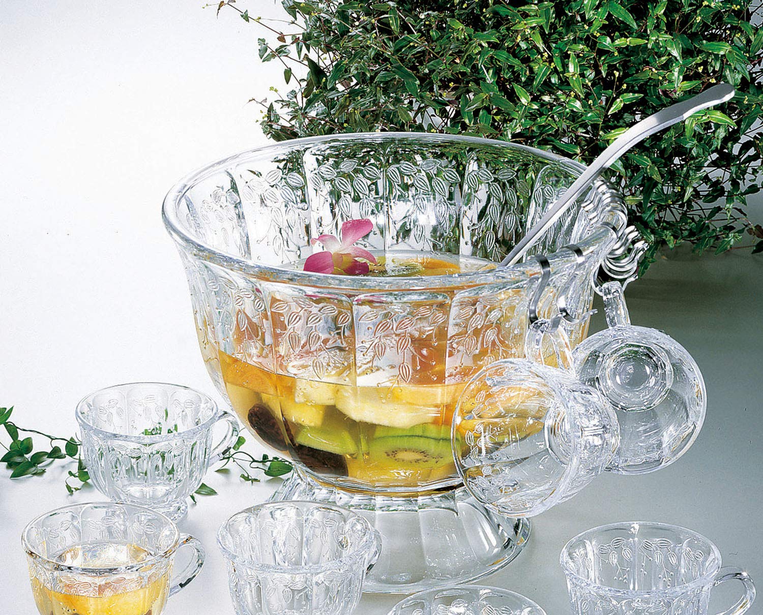 【彫刻部分は作家手作り】 ヤマメ鉢　魚エッチング ガラスボウル Amazon.co.jp: 東洋佐々木ガラス 大鉢 パンチボール ブライダルペール