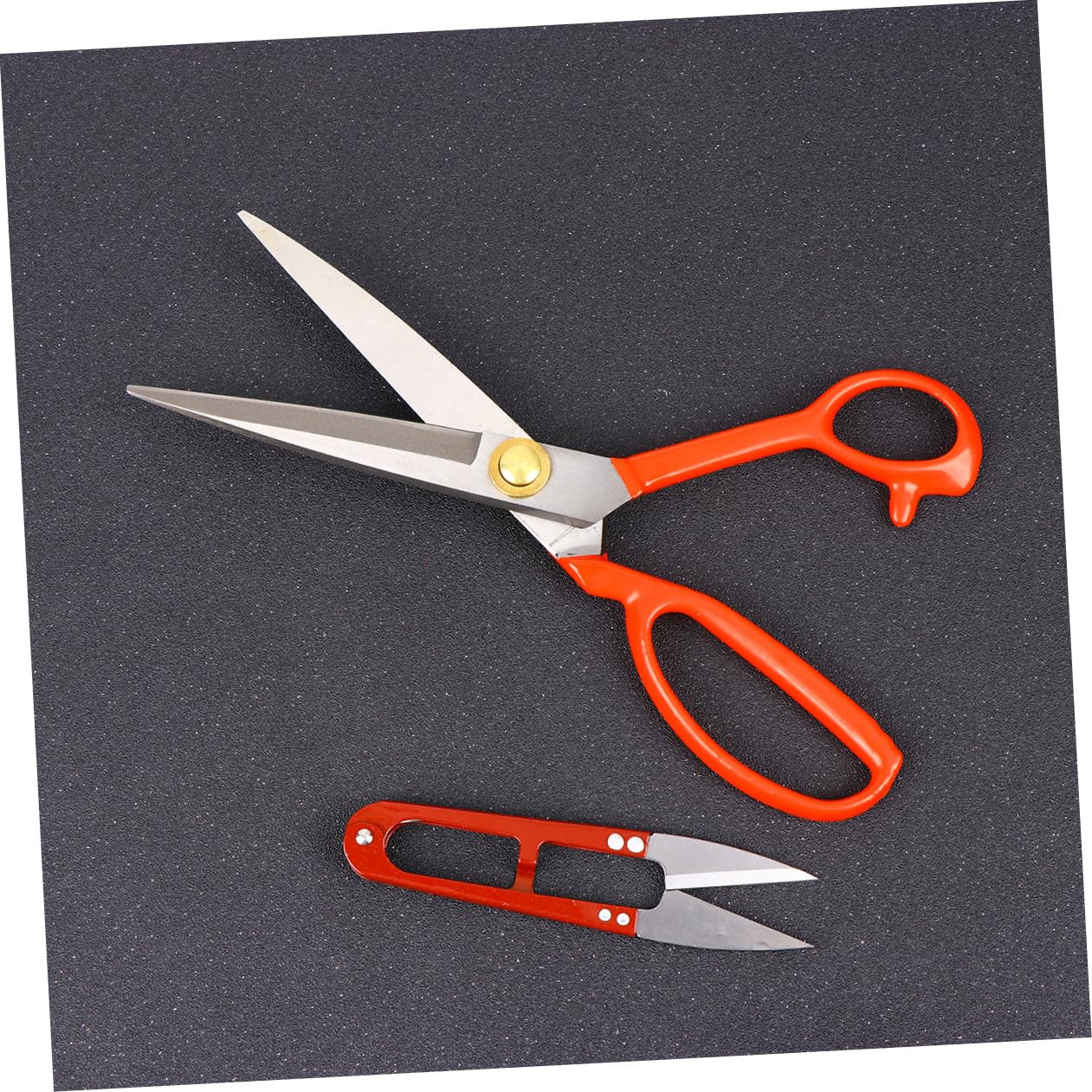 4 Pièces Ciseaux de Couture Acier Manganèse Lot avec Ciseaux U Ergonomiques Coupe Fil et Tissus pour Couture et Artisanat Couleur Aléatoire