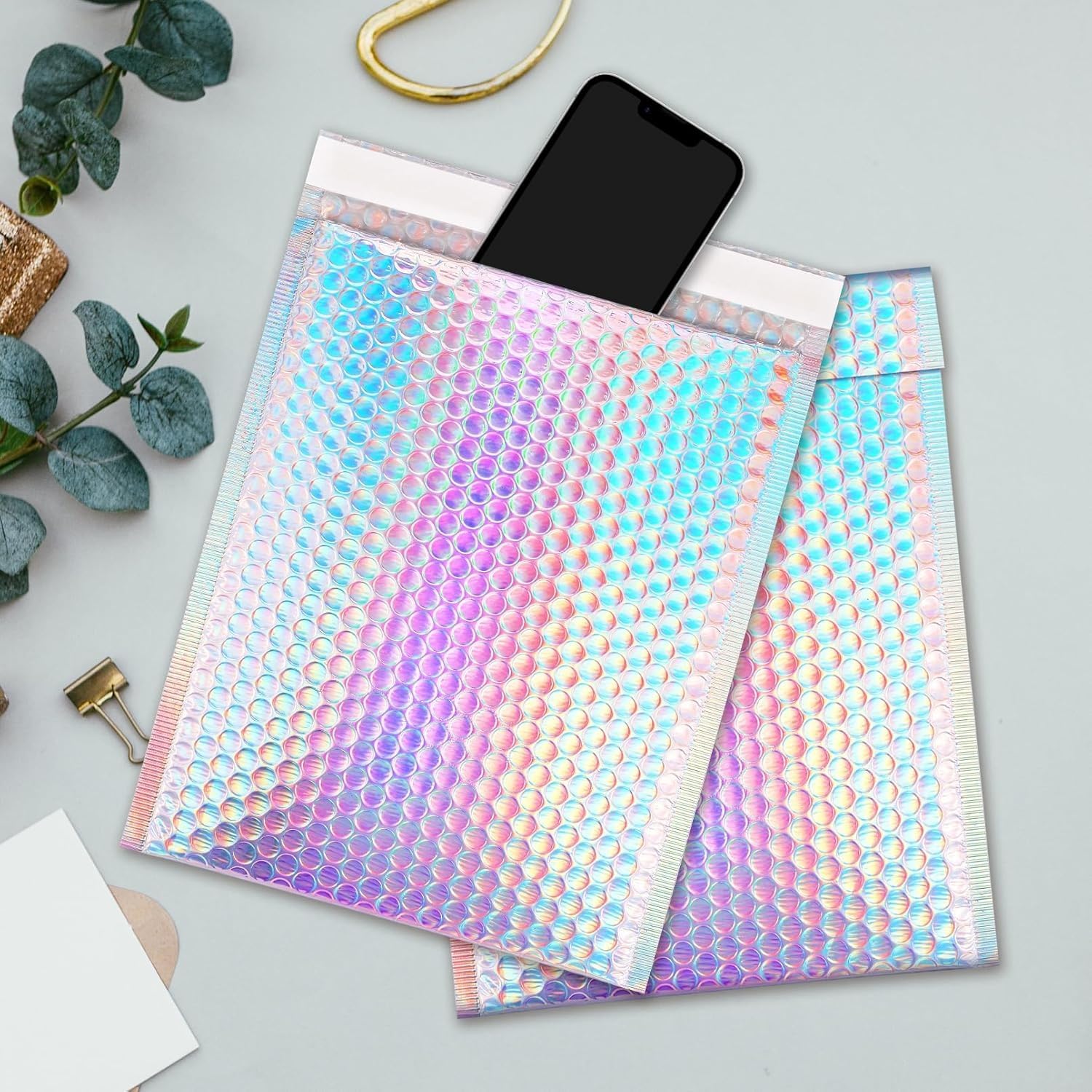 Lot de 25 enveloppes à bulles holographiques - 23 x 32 cm | Enveloppes postales autocollantes métalliques, rembourrées pour emballage d'expédition