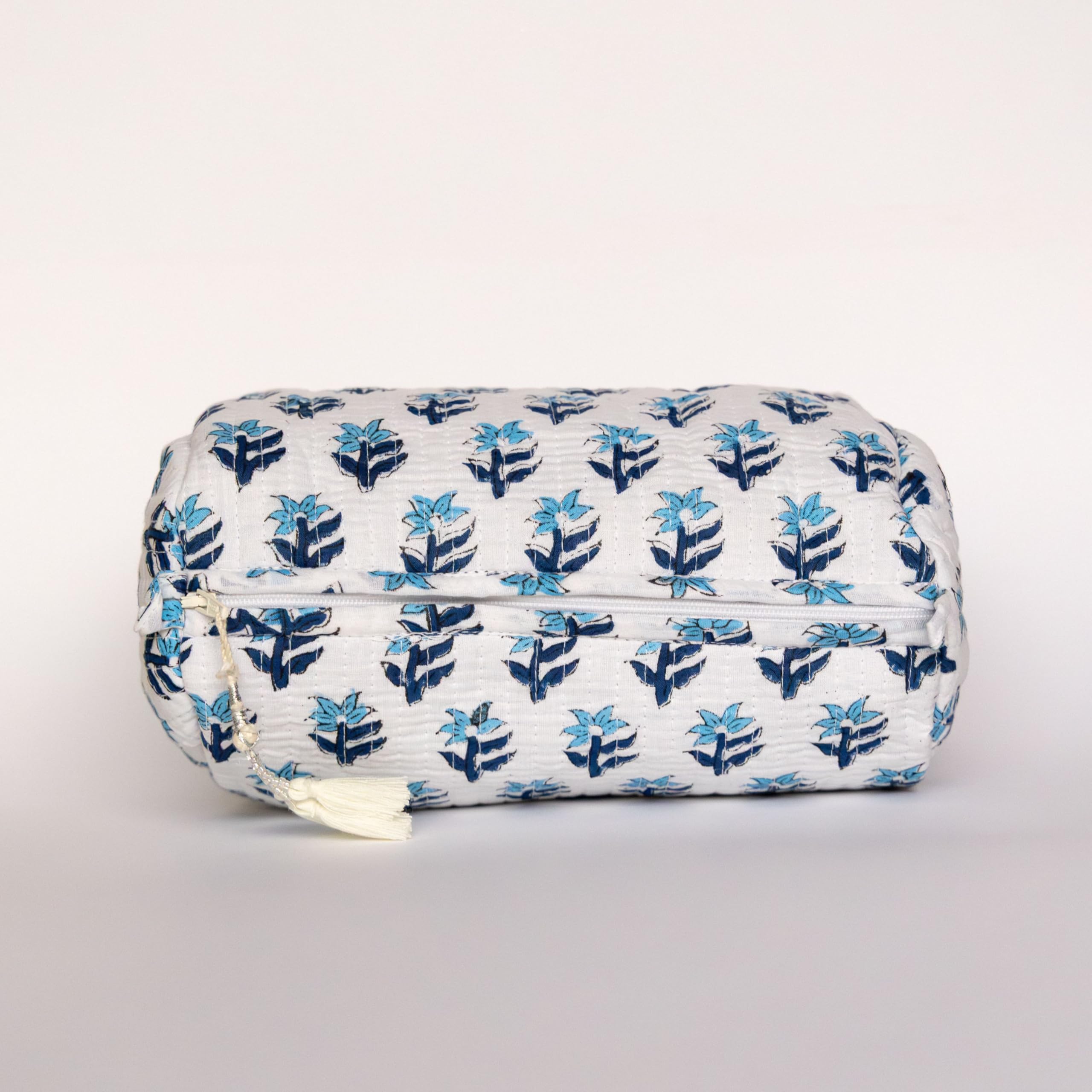 Neceser Print de Viaje Organizador, Bolsa de Aseo, Bolso Maquillaje de algodón Acolchado para Mujeres, Hombres y recién Nacidos con Forrado Impermeable Interior (Blanco Floral, Mediano) — view 5