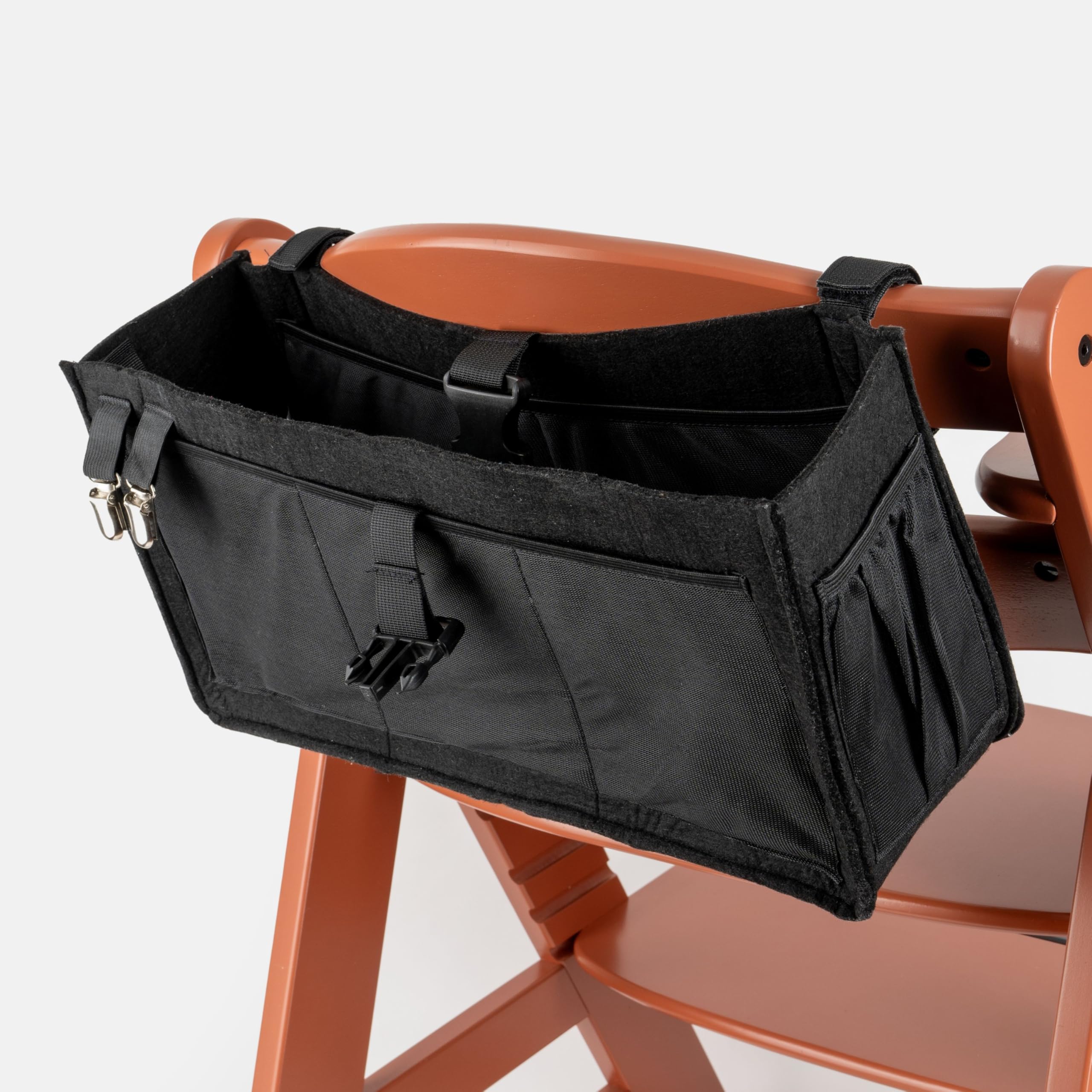 Organizzatore per seggiolone, 1 set, in feltro, nero, adatto a tutte le marche e a tutti i modelli, con tante tasche per organizzare gli oggetti del bambino, borsa appesa per il seggiolone