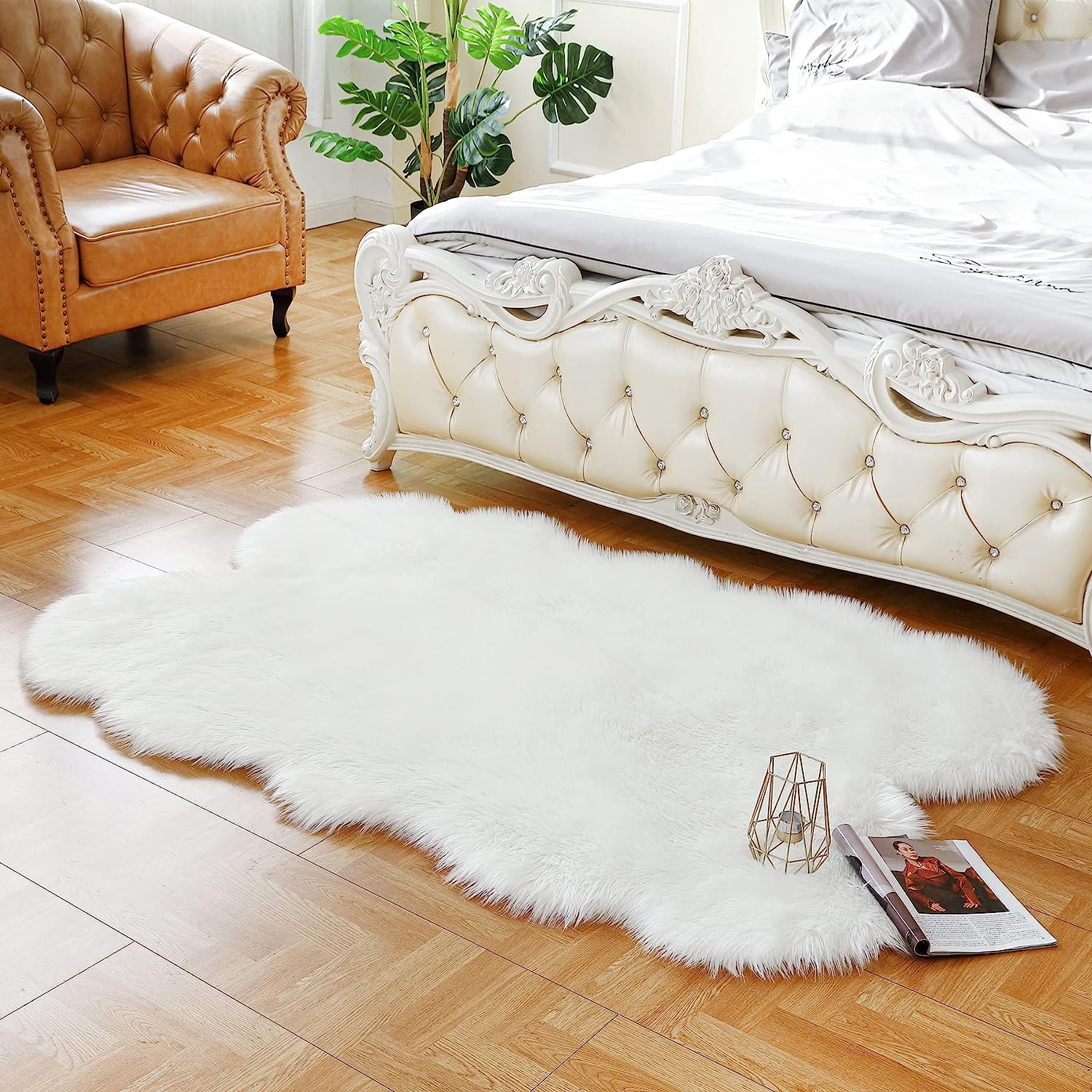 JXLOULAN Soft Faux Fur Sheepskin Rug White 120x180 cm, Fluffy Area Rug Machine Washable, for Bedroom kids room, Living Room - Image 2