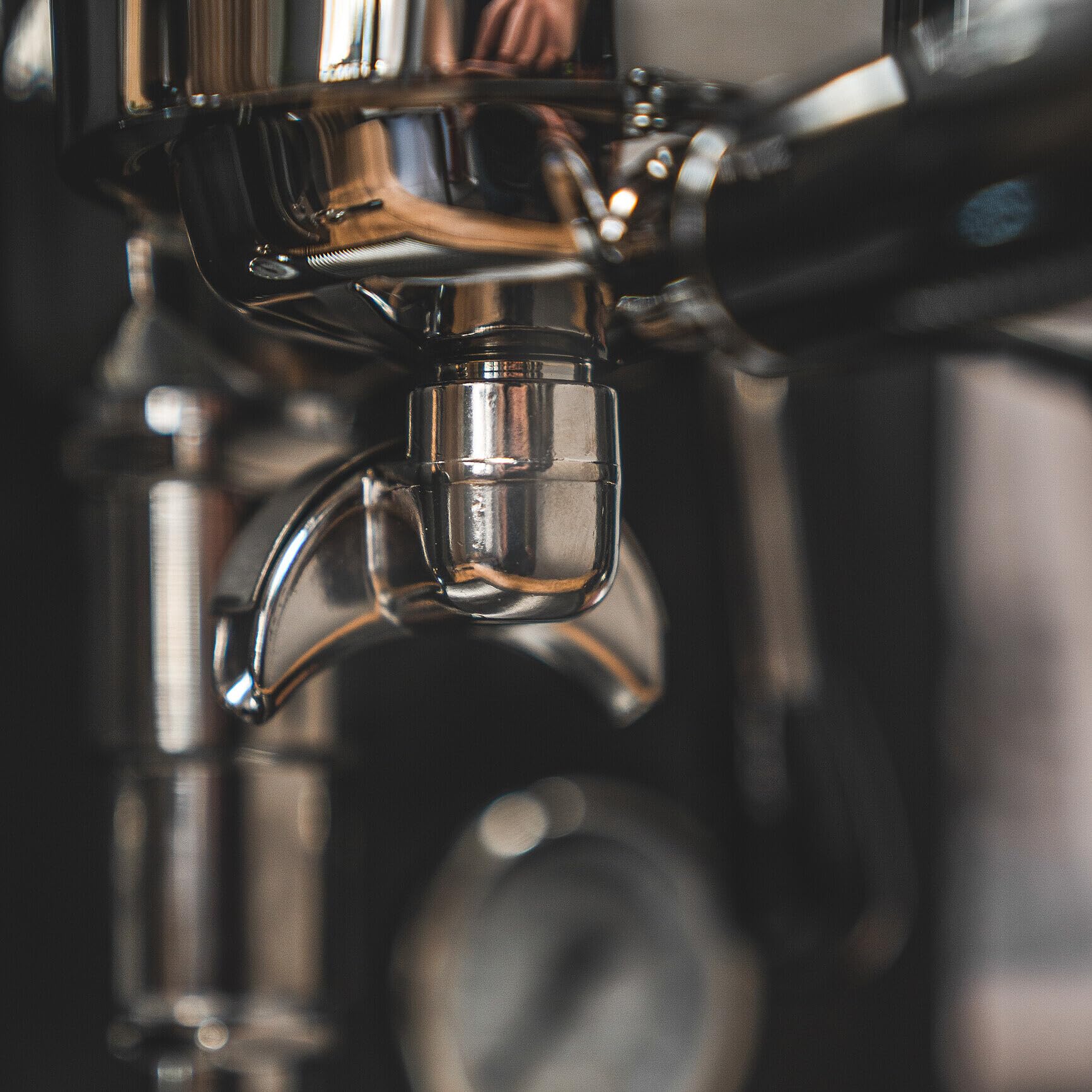 La Pavoni New Cellini Evolution, Macchina Caffè Espresso Semi-Professionale LPSCVB01EU, Caldaia Singola con Scambiatore Calore, con Valvole a Leva, Lancia Vapore e Acqua Calda, 1520 W, Acciaio Nero