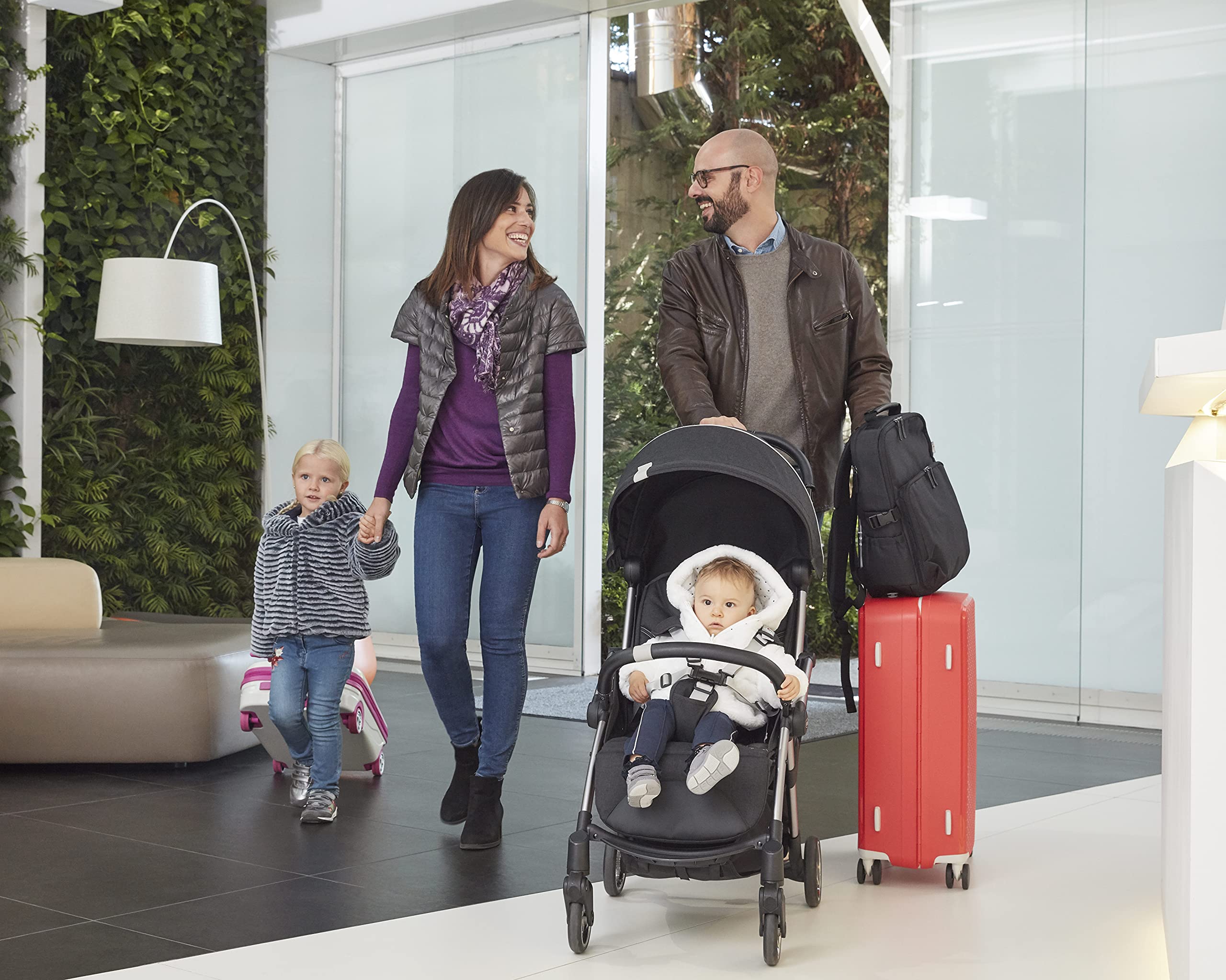 Chicco Goody Plus, Passeggino 0 Mesi-4 Anni, con Chiusura Automatica e Compatta, Capotte Estensibile con Trattamenti UV50+ Antipioggia, Schienale Reclinabile e Regolabile in 3 Posizioni, Poggiagambe