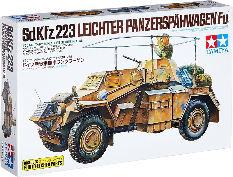 300035268 1: 35 WWII Special Vehicle 223 Light Späh Tank (2), Brown