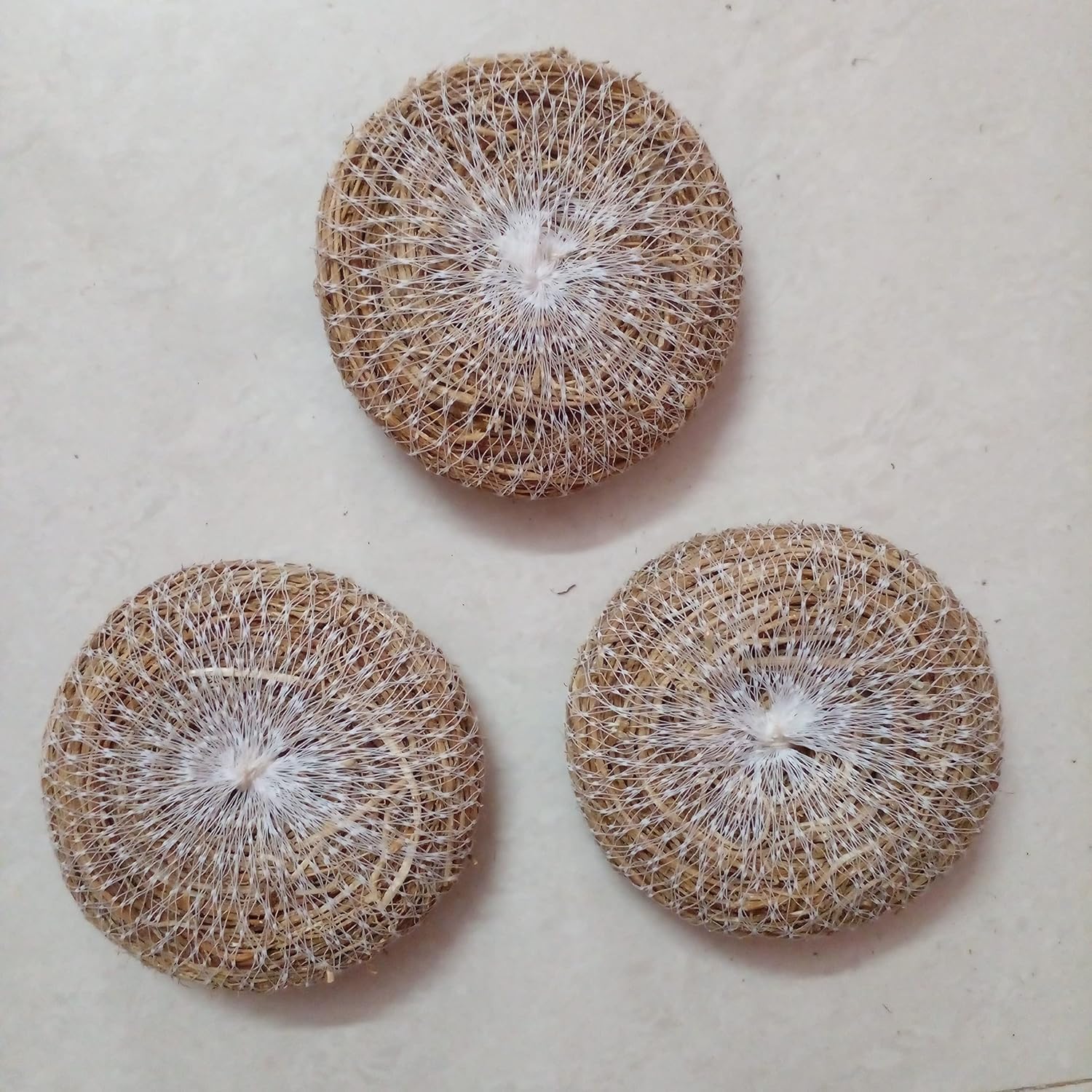 Orgo Dream Herbal Handmade Vetiver Ramacham Natural loofah (Khus) Bath ScrubberBody Scrubber(Pack of 3)-image-17