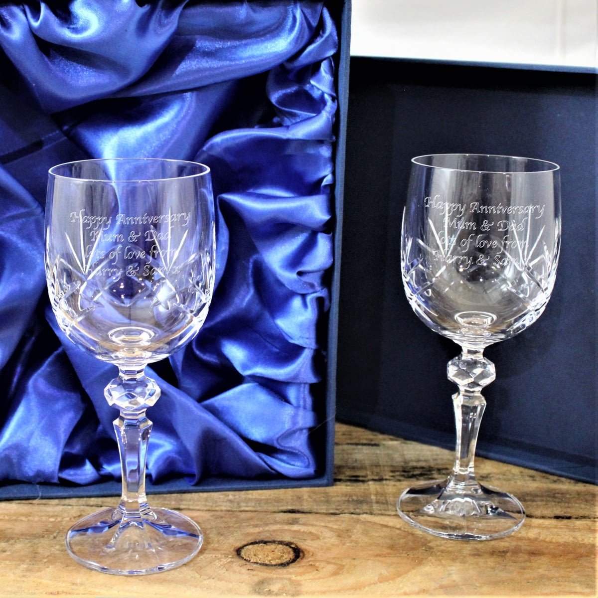 Go Find A Gift Personalised Crystal Wine Glasses in Presentation Box