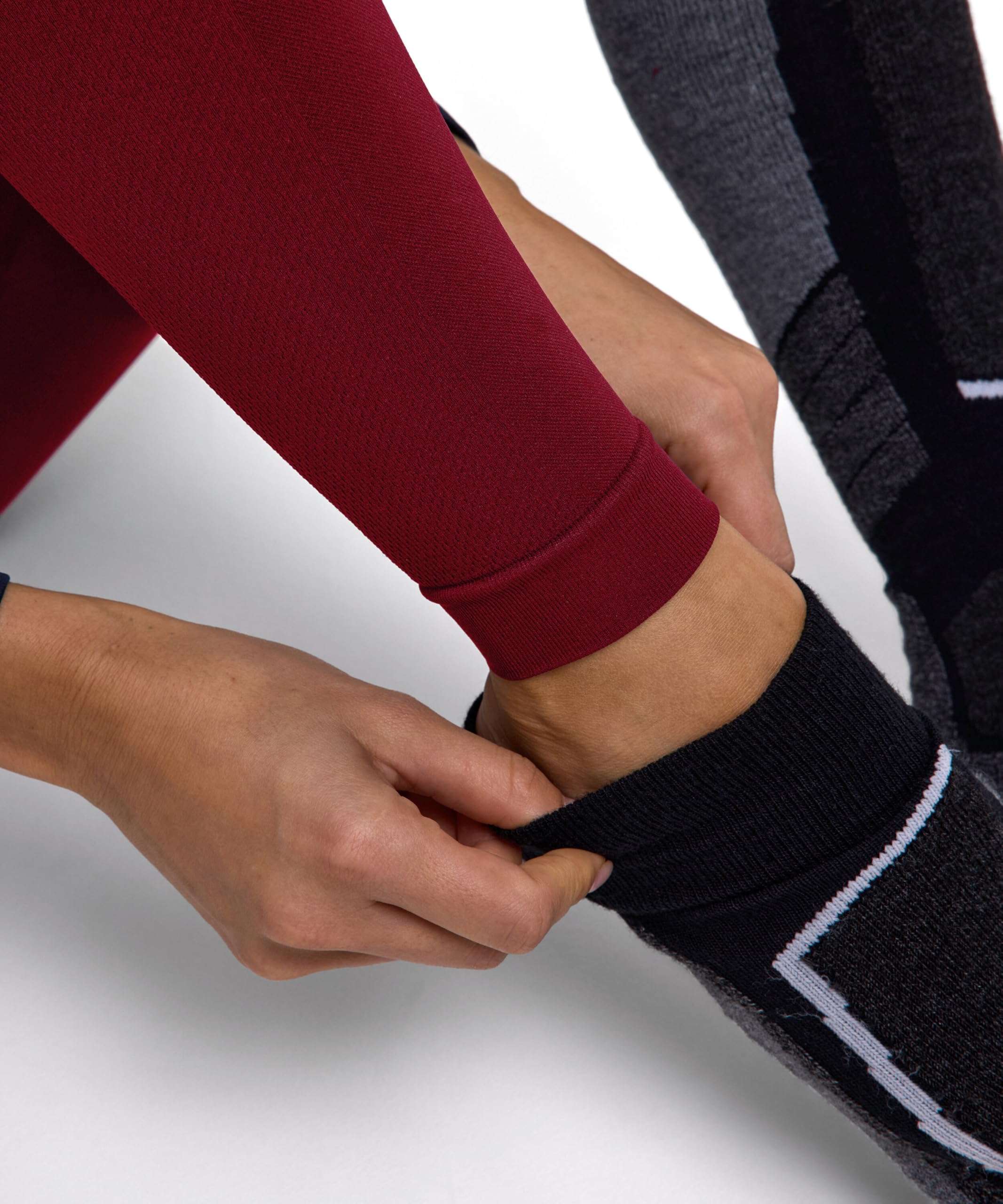 Falke Damen Maximum Warm Long Funktionsunterhose lang schnelltrocknendes atmungsaktives nachhaltiges Funktionsmaterial kalte bis sehr kalte Temperaturen Funktionsunterwäsche 1 Stück