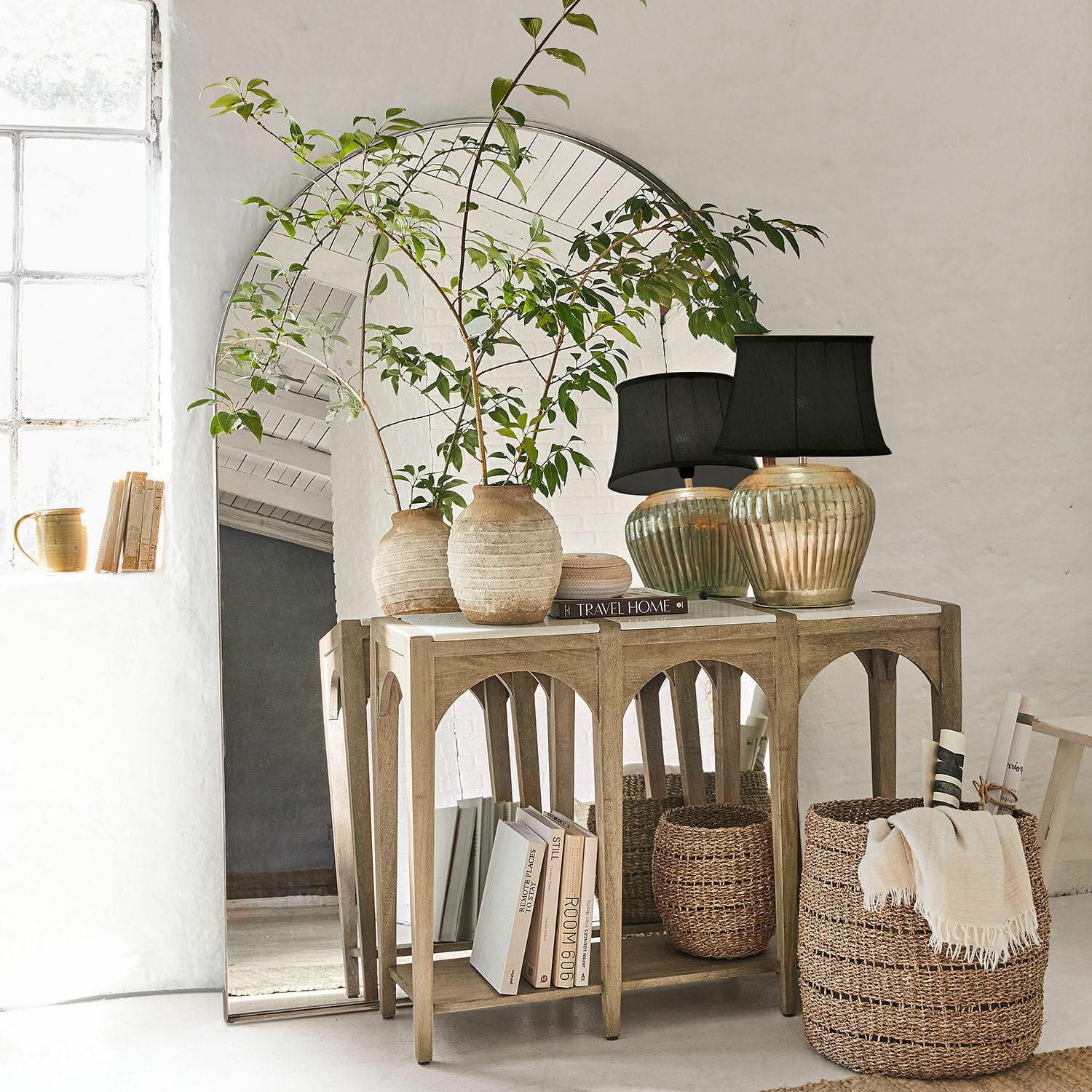 Loberon Sibinna Vase - Dimensions généreuses - pour des Fleurs fraîches ou des Bouquets de Fleurs séchées, Marron/Blanc