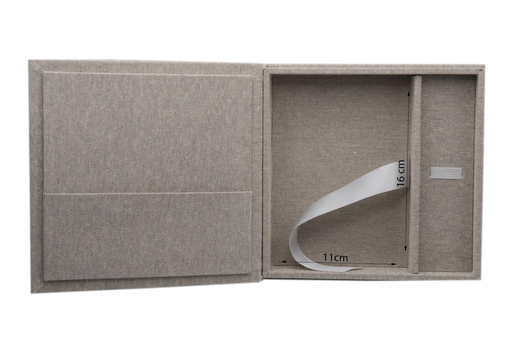 Elegant Erinnerungsbox, Foto-Box mit USB Slot. Geschenkbox für USB-Sticks und Fotoabzüge 10x15cm. Aufbewahrungsbox Hochzeitsbox, Fotogeschenk, 18x18 cm (Grau)