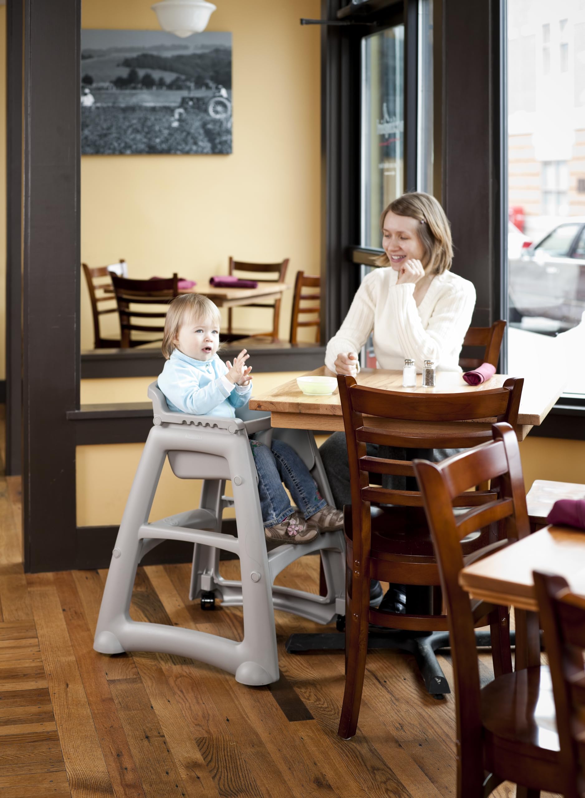 ラバーメイド ベビーチェア ハイチェア Rubbermaid Rubbermaid Commercial Products Sturdy High-Chair, 33lb