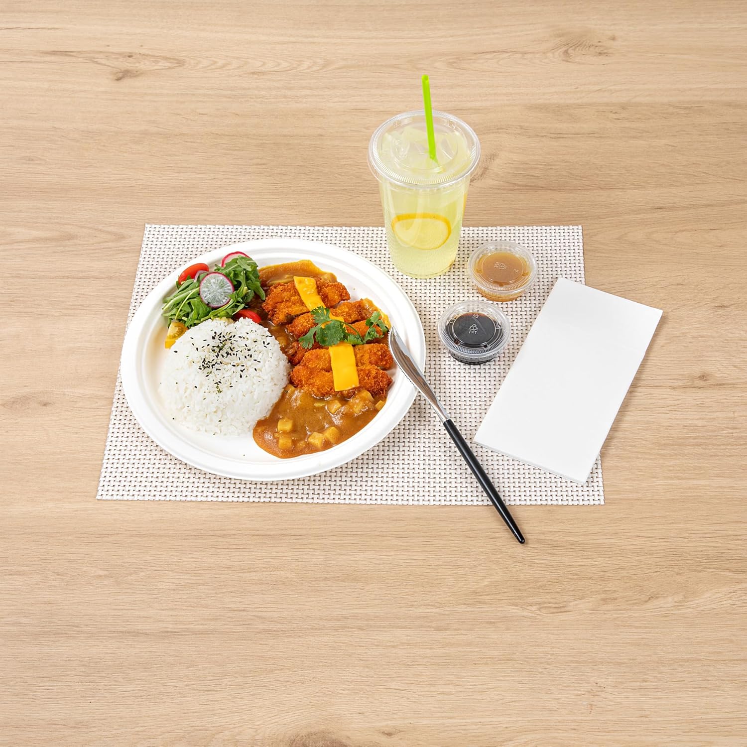 Restaurantware-Moderna 7.75 Inch Fancy Disposable Knives, 500 Durable Plastic Knives - With Black Handle For Grip, Heavy-duty, Silver Plastic Knife, Serrated Edges Or Restaurants