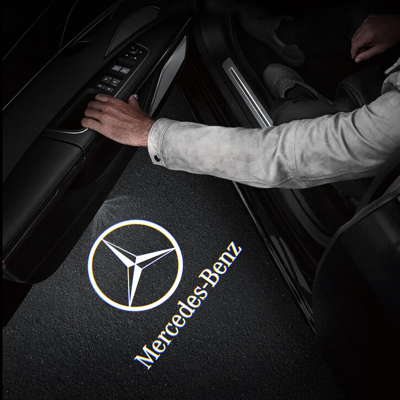 Mercedes-Benz ロゴ入り LED発光コーナーポール Watch Mercedes-Benz CLA CLS LED Logo Projector Puddle Door Lights