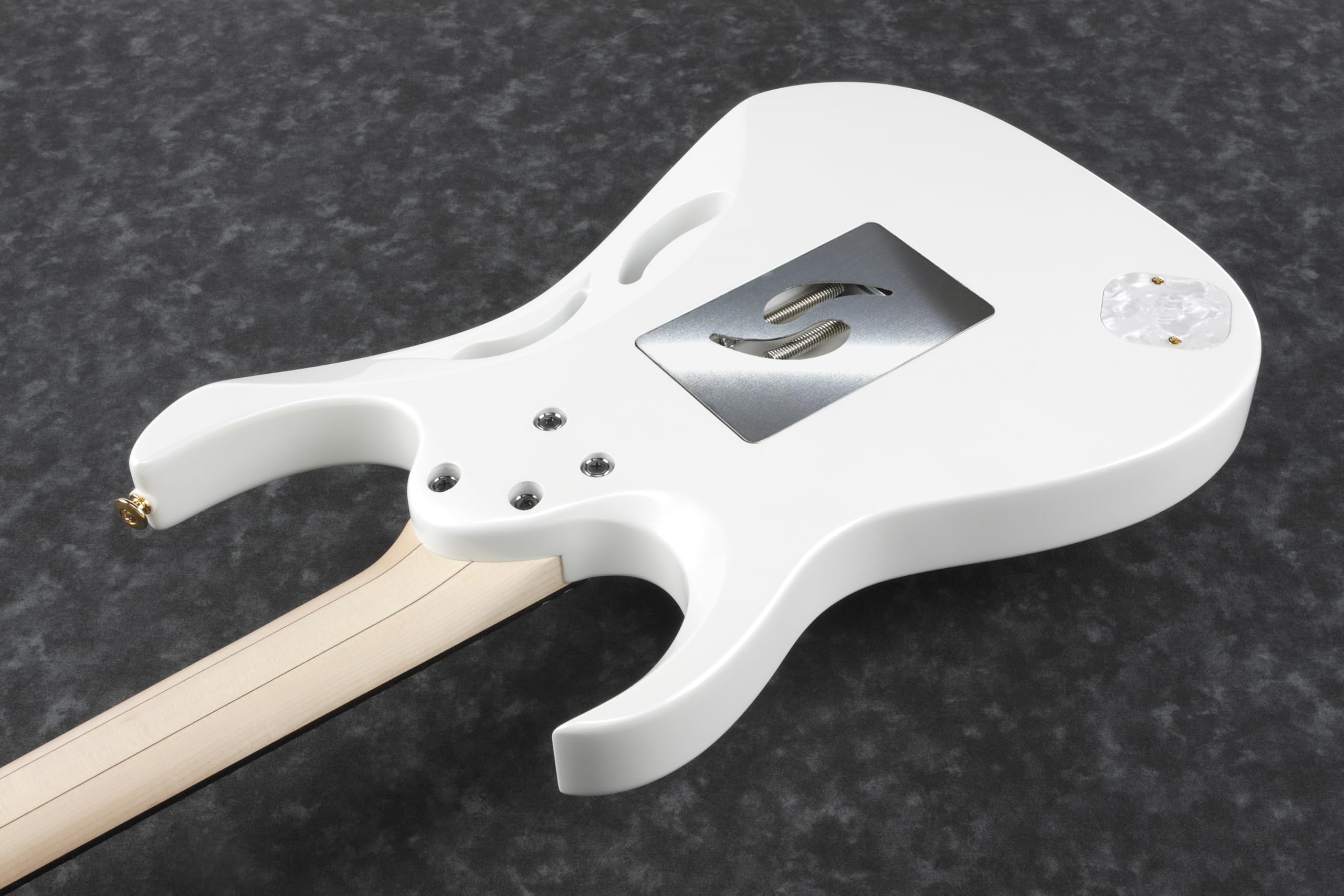 Amazon.com: Ibanez Steve Vai Signature PIA3761 - Stallion White