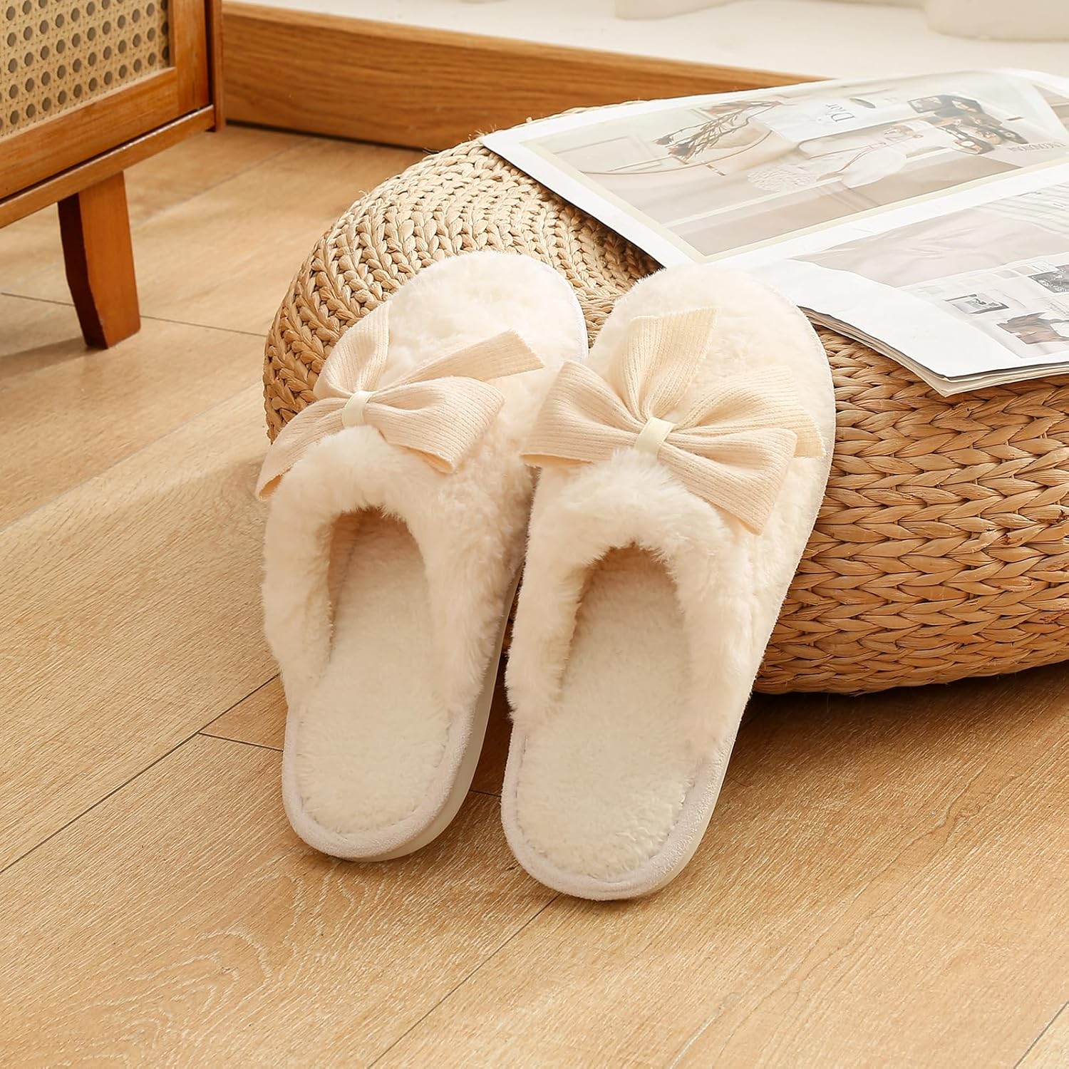 Women's Memory Foam Slippers, Cute Bow Design, Plush Faux Fur Indoor Outdoor House Shoes, Cozy Lightweight Footwear for Adults - Image 3