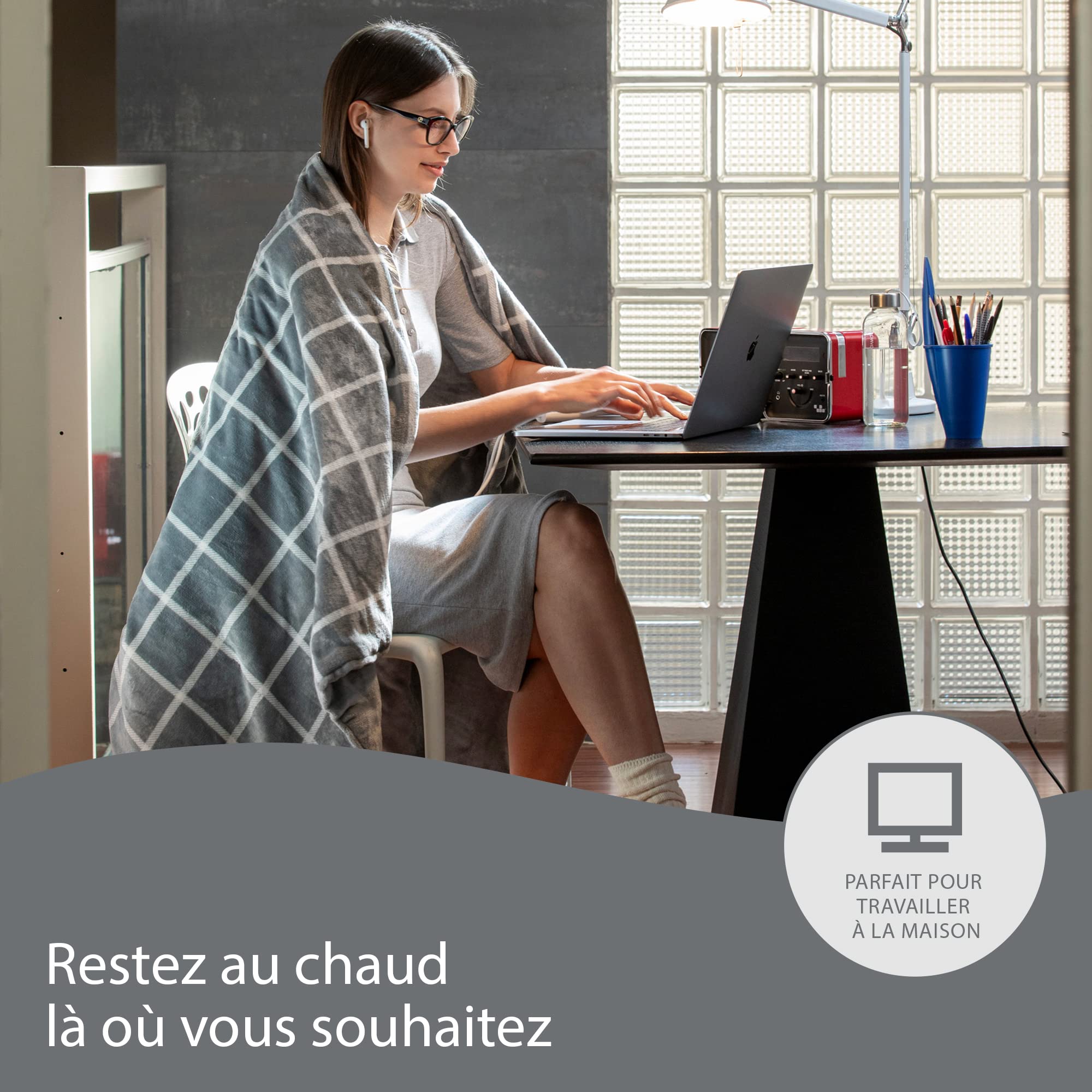Imetec Couverture Chauffante Adapto Velvet Squares - Plaid chauffant 150x95 cm - 6 Températures, Motif Carreaux, Tissu Toucher Velours, Anti Surchauffe, Chauffage Rapide 150 W