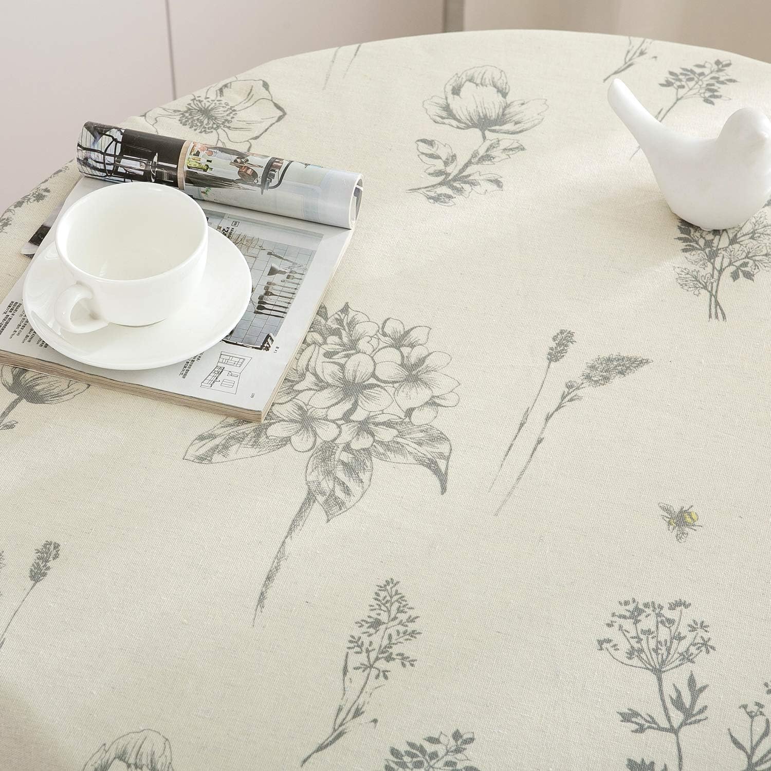ColorBird Fern Print Round Tablecloth Cotton Linen Natural Botanical Decorative Table Cover for Kitchen Dining Room Farmhouse Picnic Indoor Outdoor Use (Round, 60 Inch, Linen)