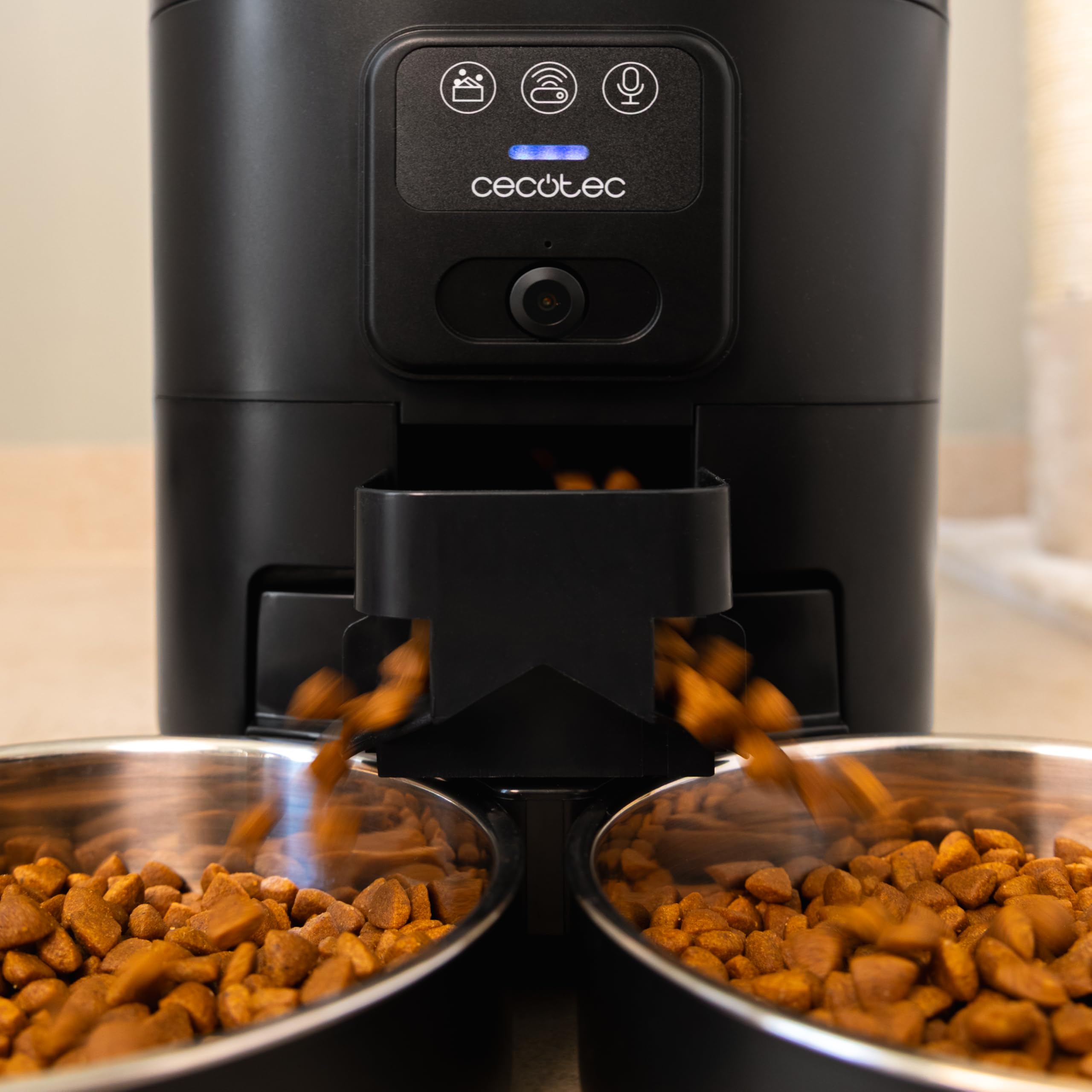 Cecotec Automatyczny dozownik karmy dla zwierząt ze sterowaniem WiFi, kamerą i rejestratorem głosu Pumba 8600 Double Meal Vision. 7L, programowalny, kontrola porcji, podwójna miska ze stali