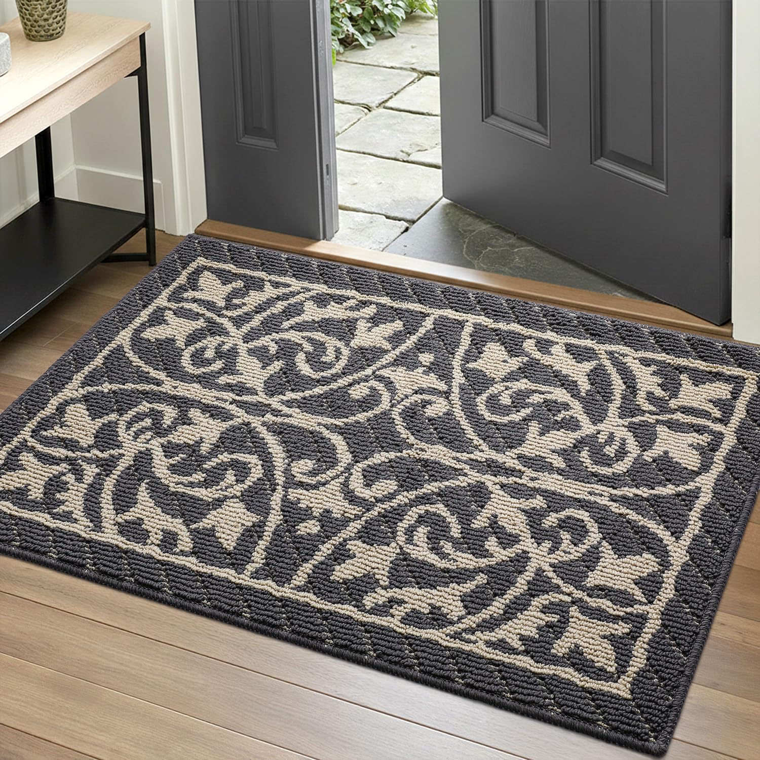 DEXI Tapis d'entrée intérieur pour porte d'entrée, tapis de bienvenue à profil bas, fin, antidérapant, lavable, pour sol de maison, capte la saleté, 81 x 122 cm, gris foncé