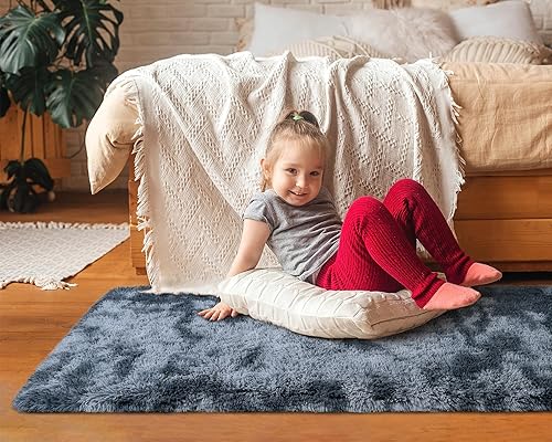 Miniatura 5 de Softlife Alfombra de área para dormitorio, alfombra mullida de felpa teñida con lazo azul arco iris para sala de estar, para niñas, alfombra lanuda