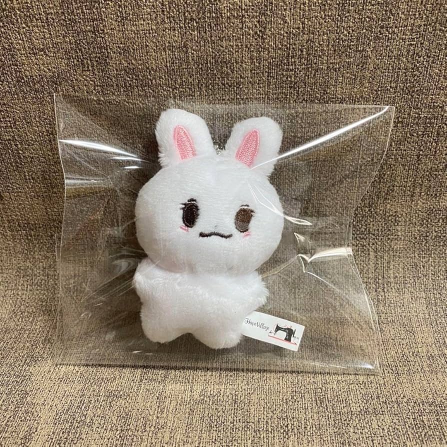 アストロ　Astro チャウヌ　8cm ぬいぐるみ　新品　マスター Amazon.co.jp: アストロ Astro チャウヌ 8cm ぬいぐるみ