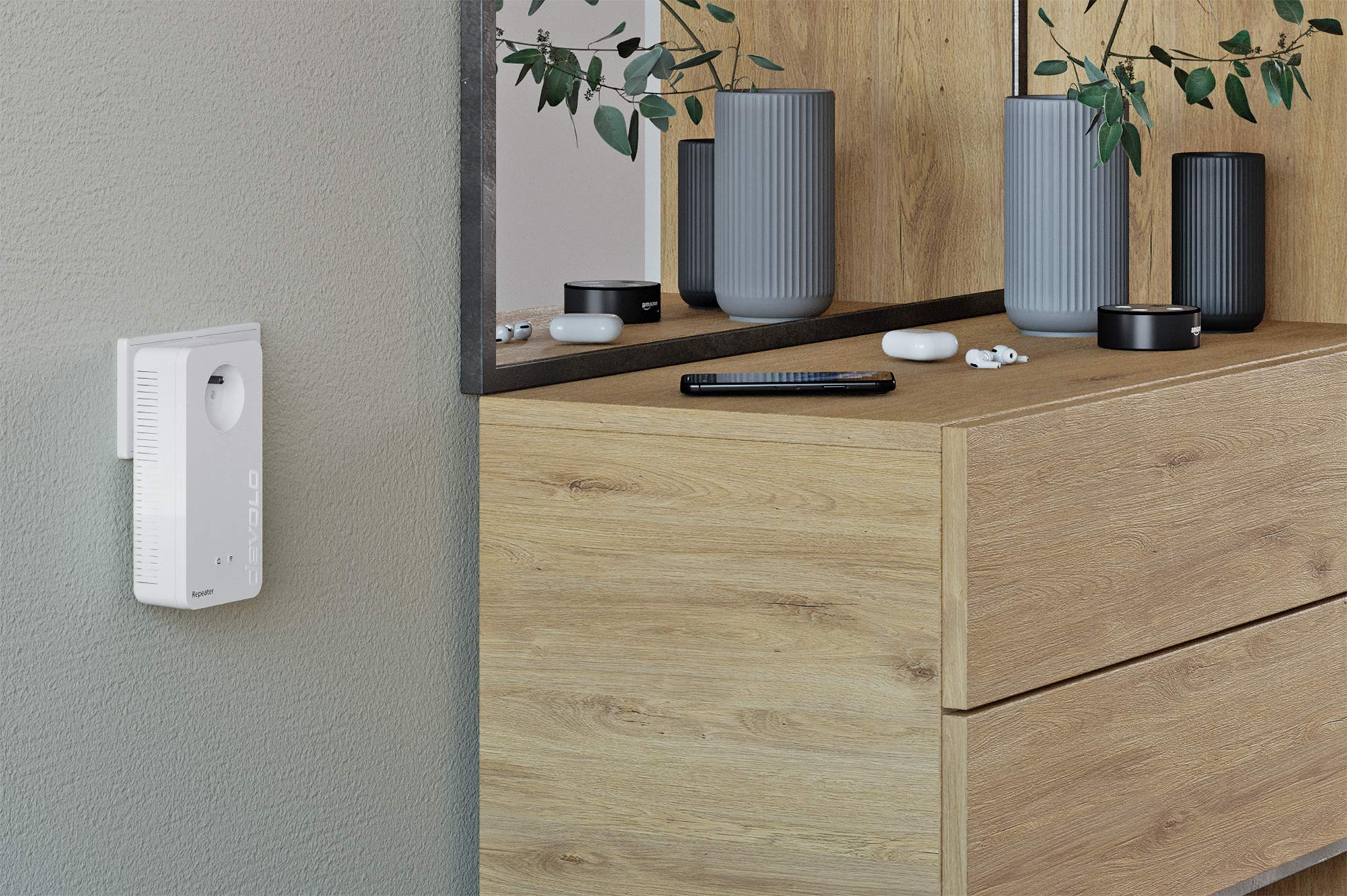 devolo Repeater WiFi+ 5 (ac) : Amplificateur WiFi, prise intégrée, Internet rapide avec WiFi bi-bande, compatible toutes box internet, 1200 Mbits, 2 ports Ethernet, Access Point, prise française