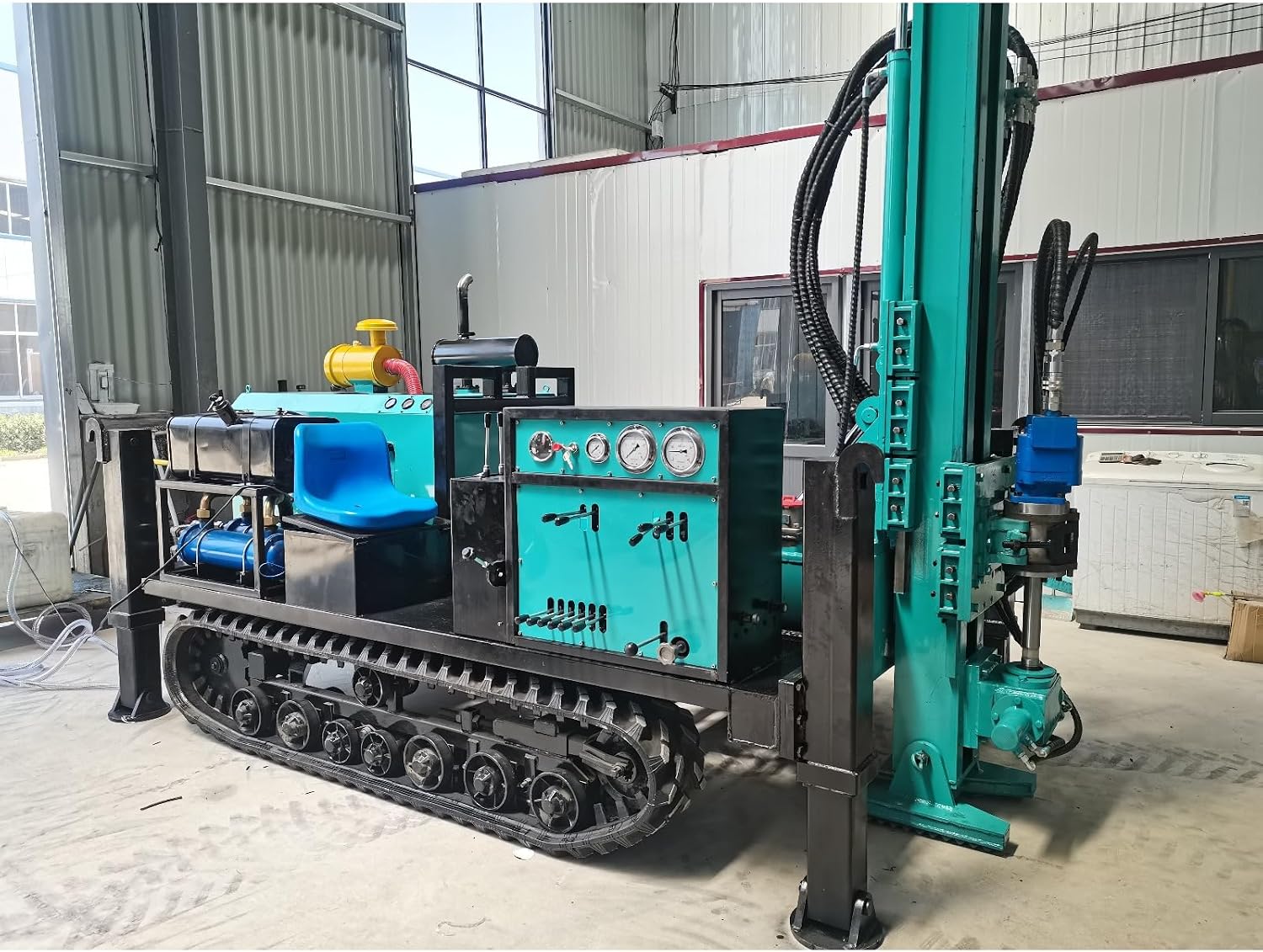 Crawler Hydraulic Exploration Driller, Core Drilling Machine for Engineering Projects, Suitable for Infrastructure Survey Geology Mapping and Subsurface Core Testing Projects