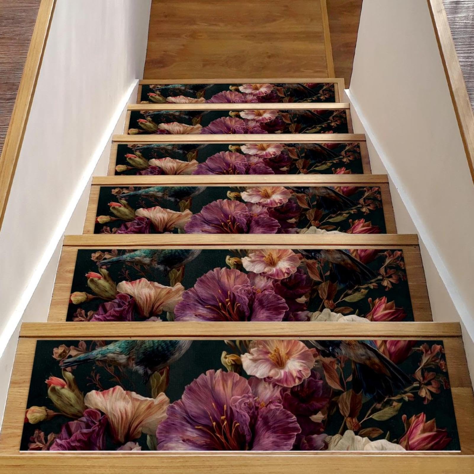 Peldaños de escalera con estampado elegante de colibríes y base autoadhesiva premium de 30x8".