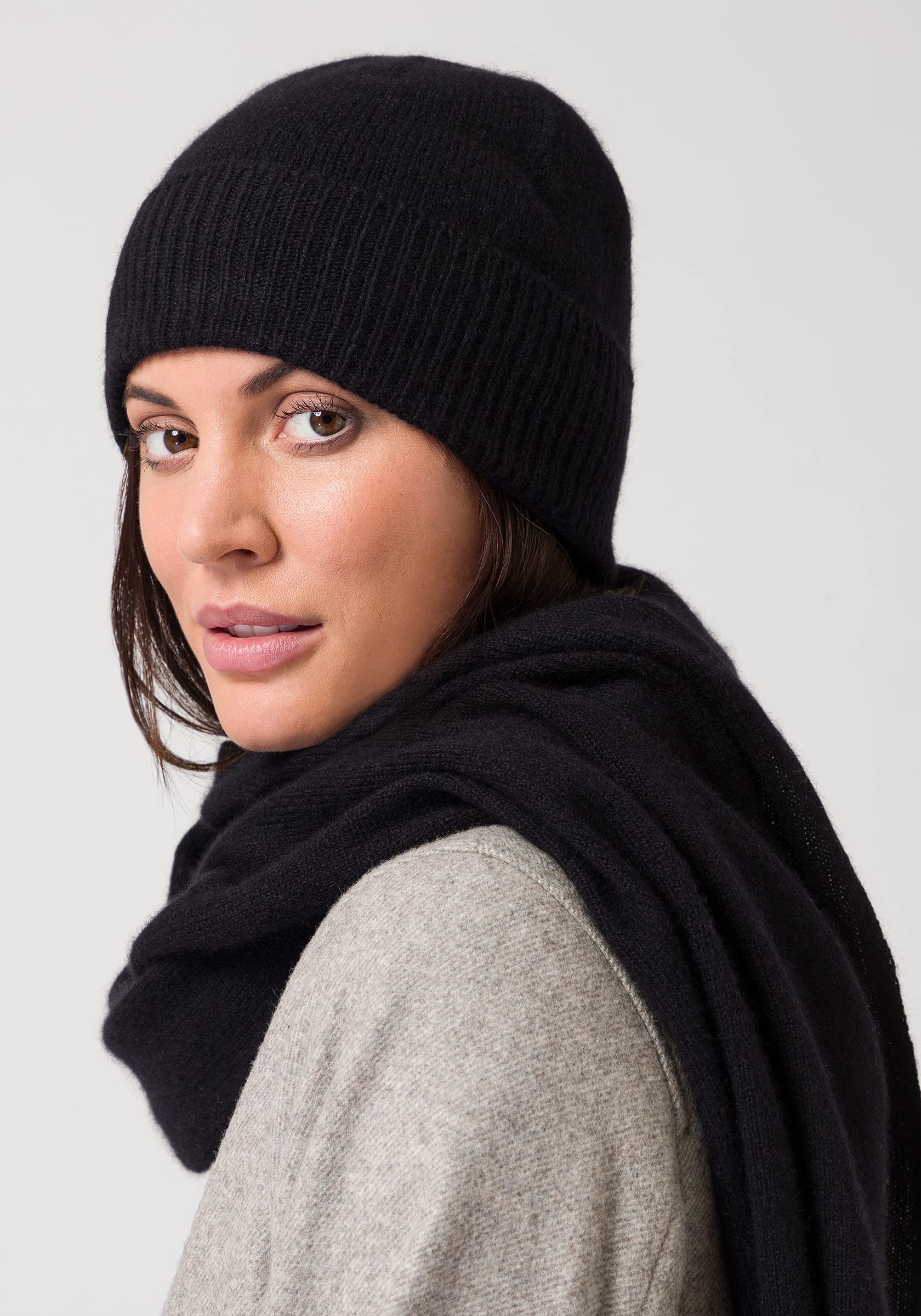 Style & Republic Berretto Sportivo in Cashmere in 100% Cashmere – Il Tuo Morbido Berretto di Alta qualità per Eleganti momenti Autunnali e Invernali