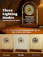 Vista 4 de Best Boss Ever Regalos para hombres y mujeres — Reloj de escritorio de cristal con base de luz de madera Apreciación del jefe y despedida