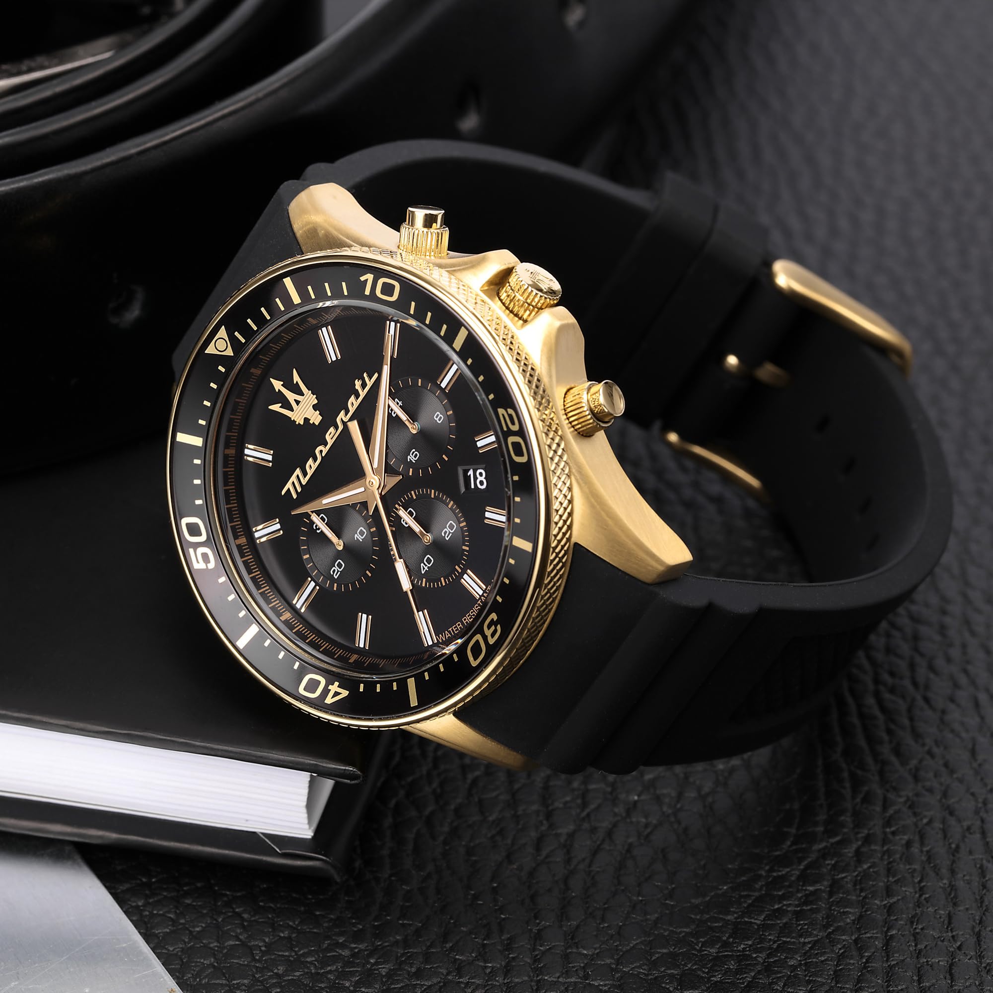 Maserati Orologio da uomo, Collezione Sfida, in Acciaio, PVD Oro, Silicone, con cinturino in Silicone - R8871640001