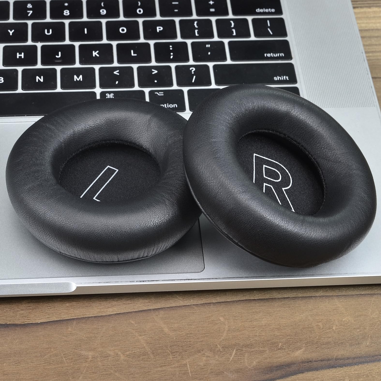Levigo Coussinets de rechange en peau de mouton compatibles avec Bang&Olufsen Beoplay H4, coussinets de rechange en éponge à mémoire de forme respirante