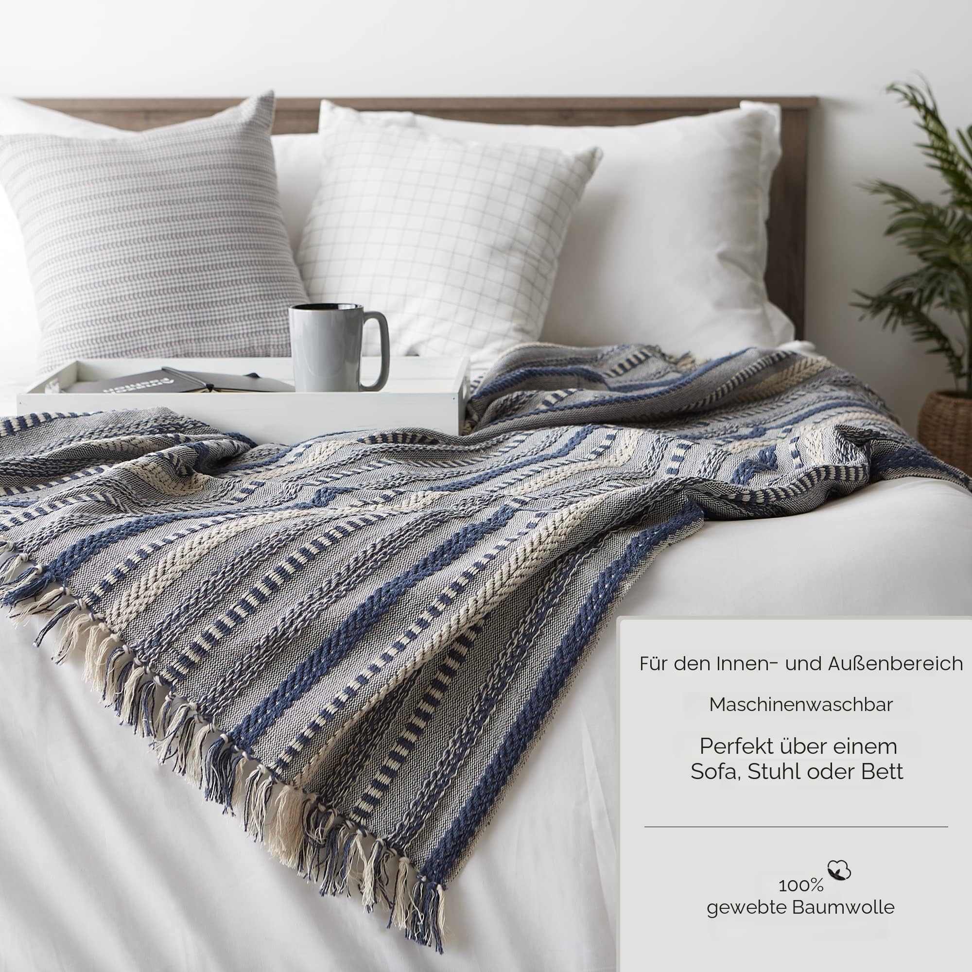 DII Rustikale Überwurfdecke mit dekorativen Quasten, für Stuhl, Couch, Bett, Picknick, Camping, Strand und einfach nur gemütlich zu Hause, 50 x 60 cm, Rot und Weiß