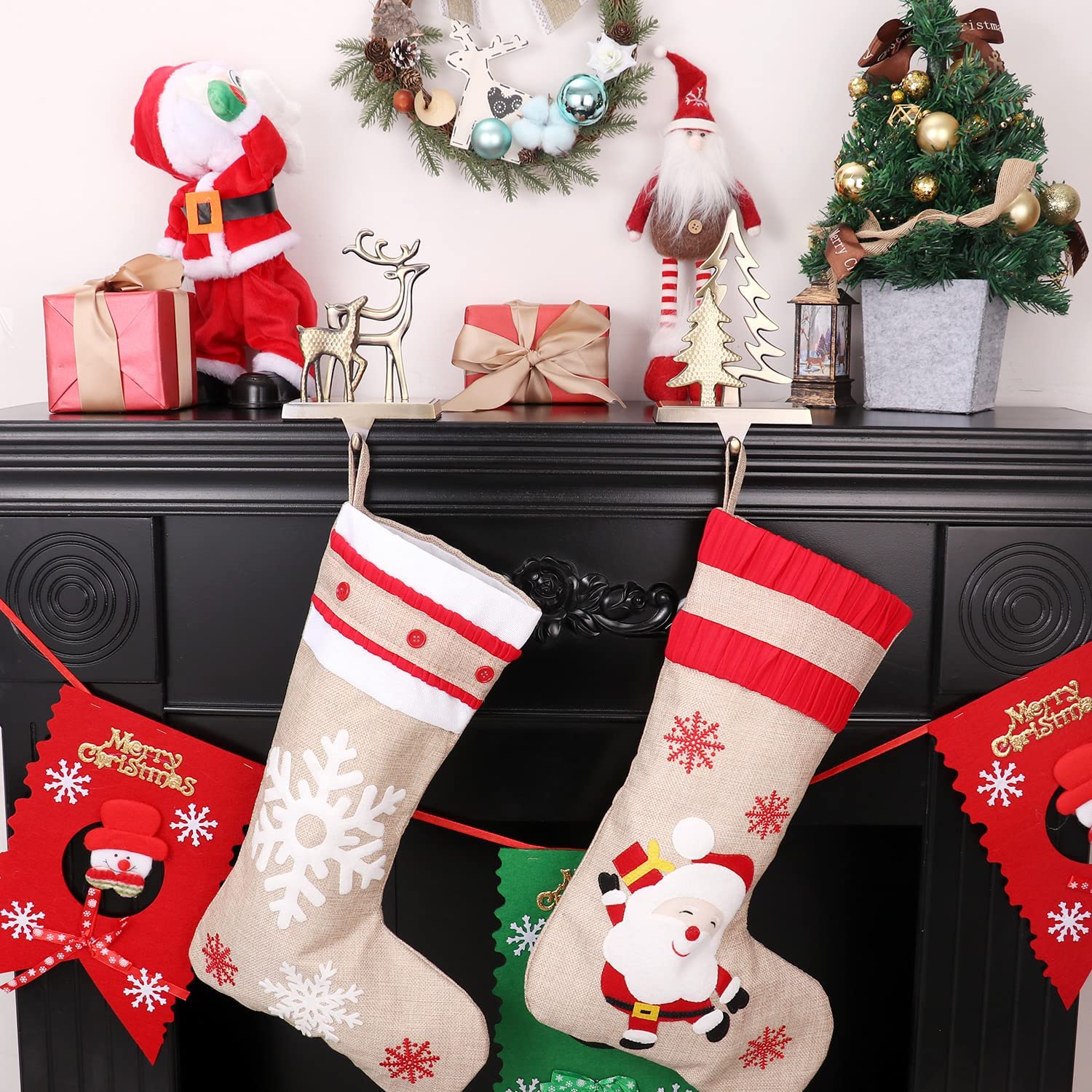 Juego de 2 soportes de Navidad para manto de Navidad para chimenea, ganchos antideslizantes para colgar en la caldera adorno para decoración de Navidad (árbol y renos)