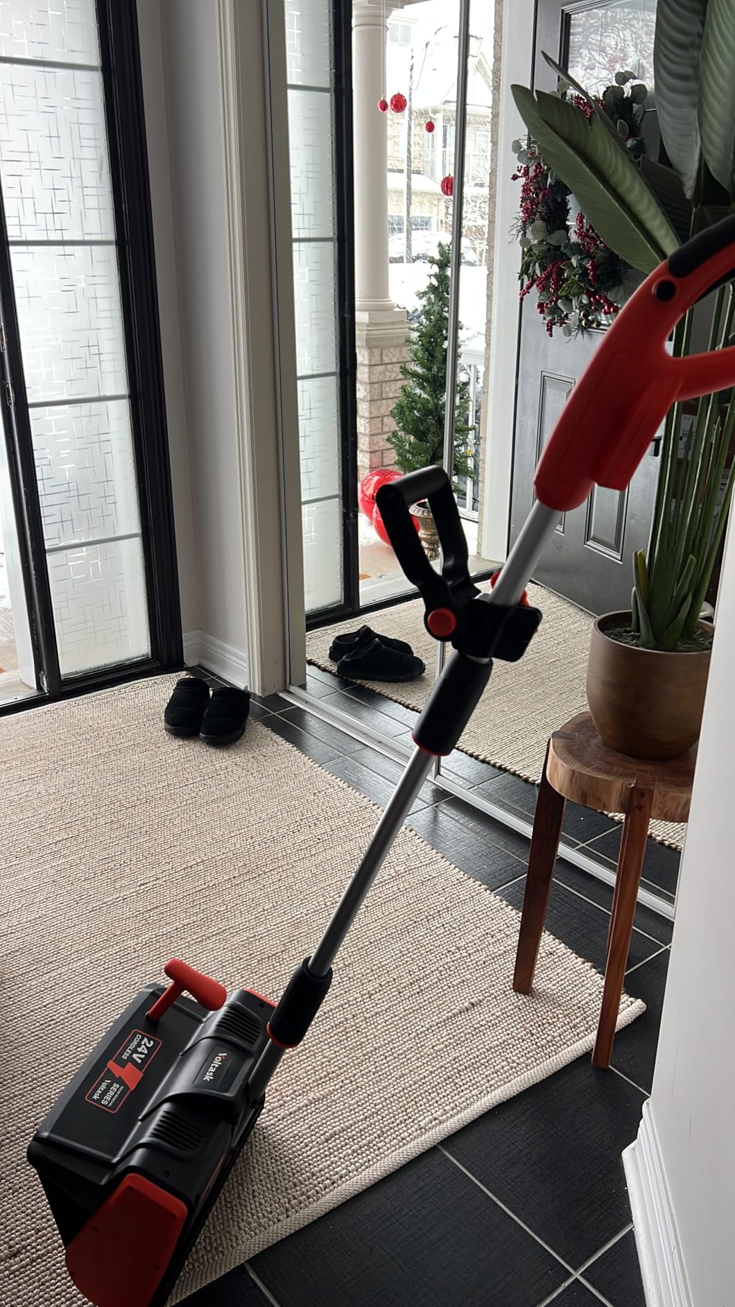 VOLTASK Cordless Snow Shovel, 24V | 13-Inch | 4-Ah Cordless Snow Blower, Battery Snow Blower with Directional Plate & Adjustable Front Handle (4-Ah Battery & Quick Charger Included) photo review