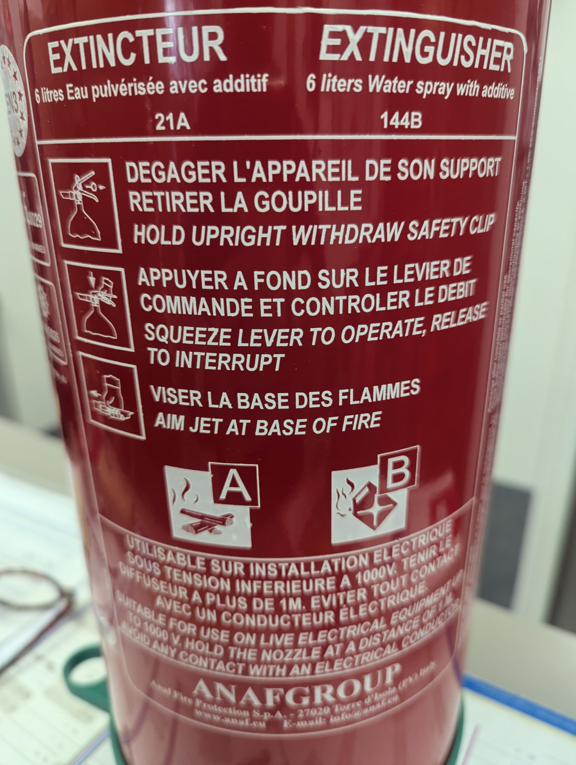 EXTINCTEUR 6 litres sans Fluor NF avec Support