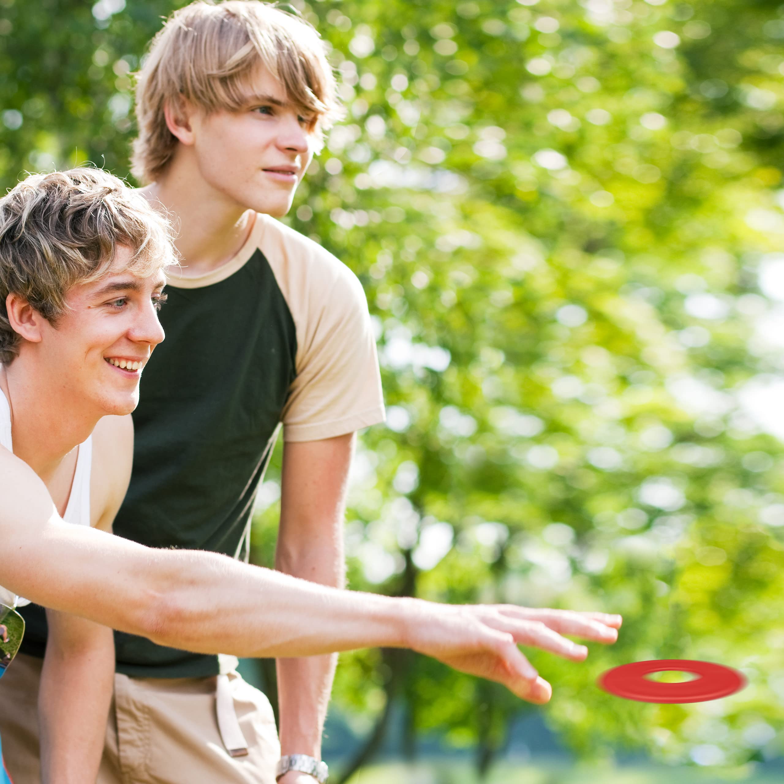 Relaxdays Jeu de Lancer, Washer Toss, 6 disques, 2 cibles, Enfants & Adultes, Jouet pour Jardin et Plage, Multicolore