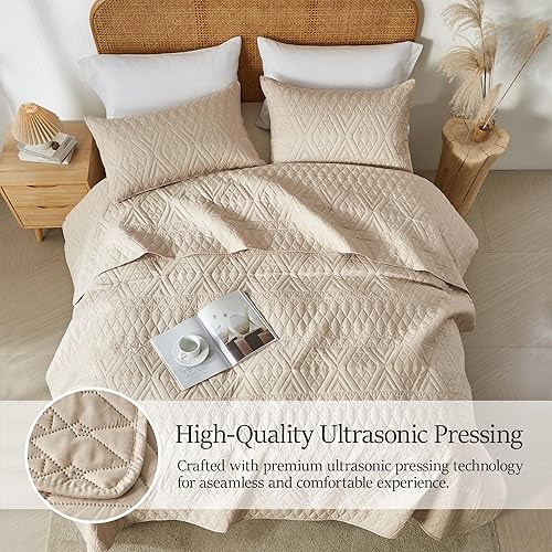 Vista 5 de akkialla King/Cal King Size Quilt Bedding Set,Beige Lightweight Microfiber Soft Bedspread,Modern Style Geometric Pattern Coverlet Set for All