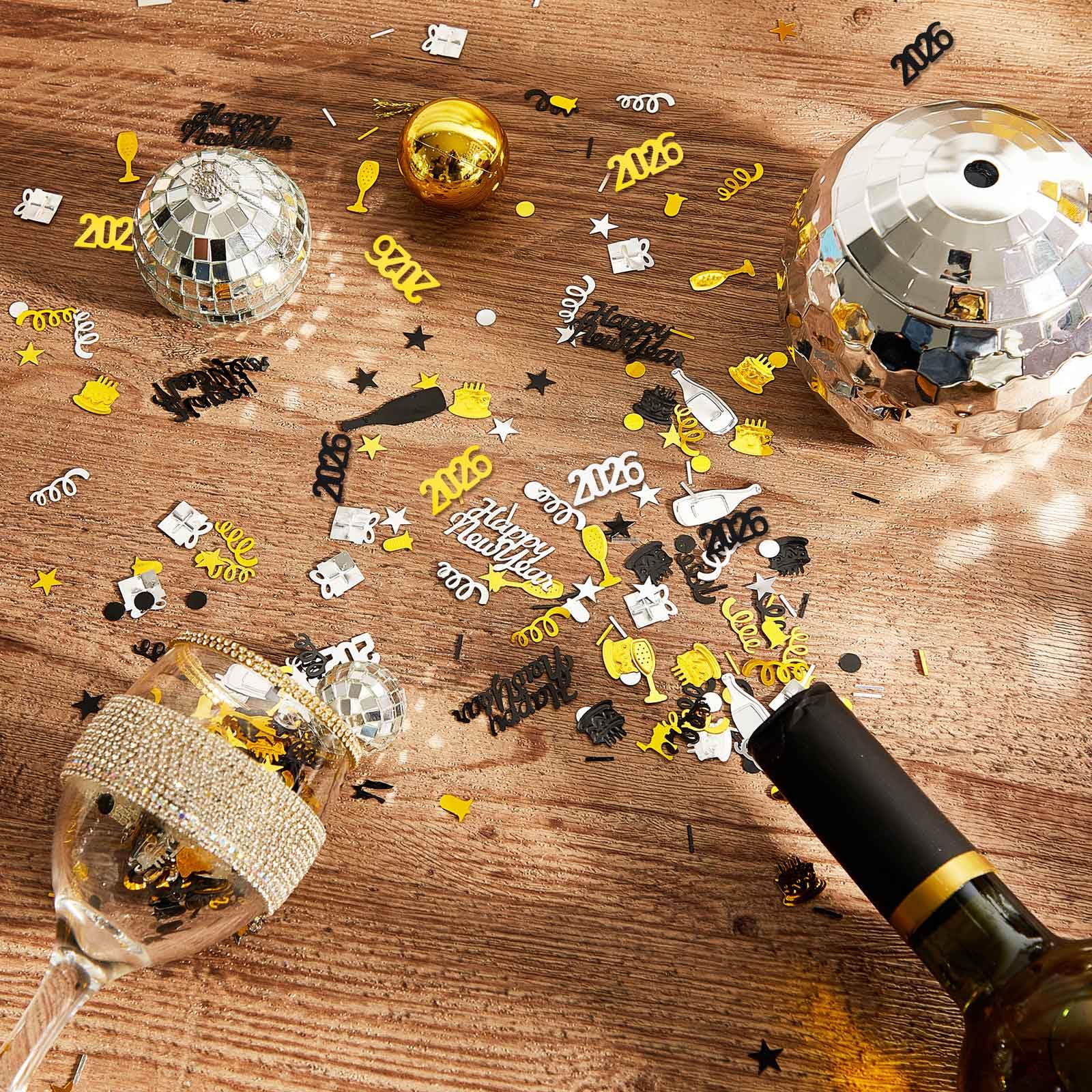 Silvester Deko 2026 Party Set, 81 Stück Happy New Year Partygeschirr Set Silvester Tischdeko Tischdecke Servietten Pappbecher Pappteller Schwarz Gold für Happy New Year Deko 2026