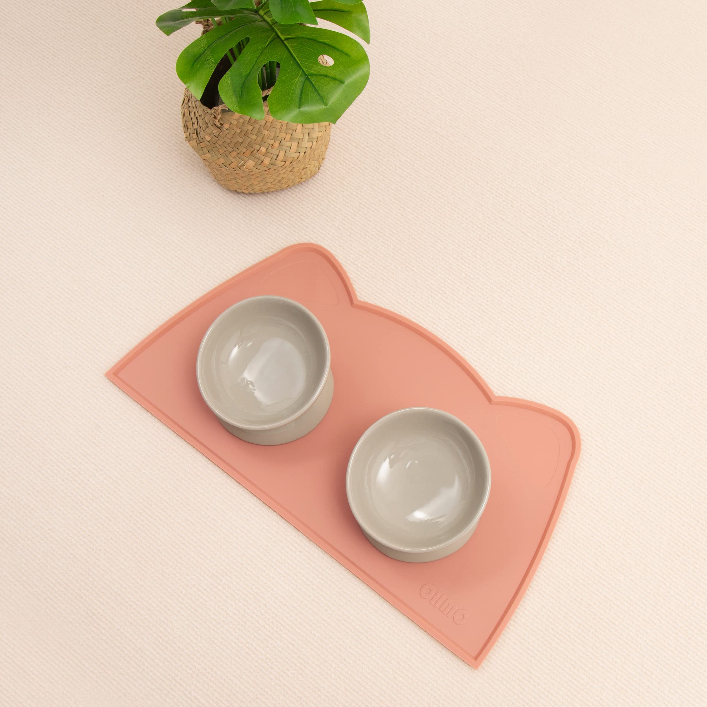 OHMO Piccole Tappetino Ciotola per Cani e Gatti in Silicone, Impermeabile Antiscivolo a Prova di Fuoriuscita per Cibo e Acqua, Facile da Pulire, 46x25cm, Rosa Corallo