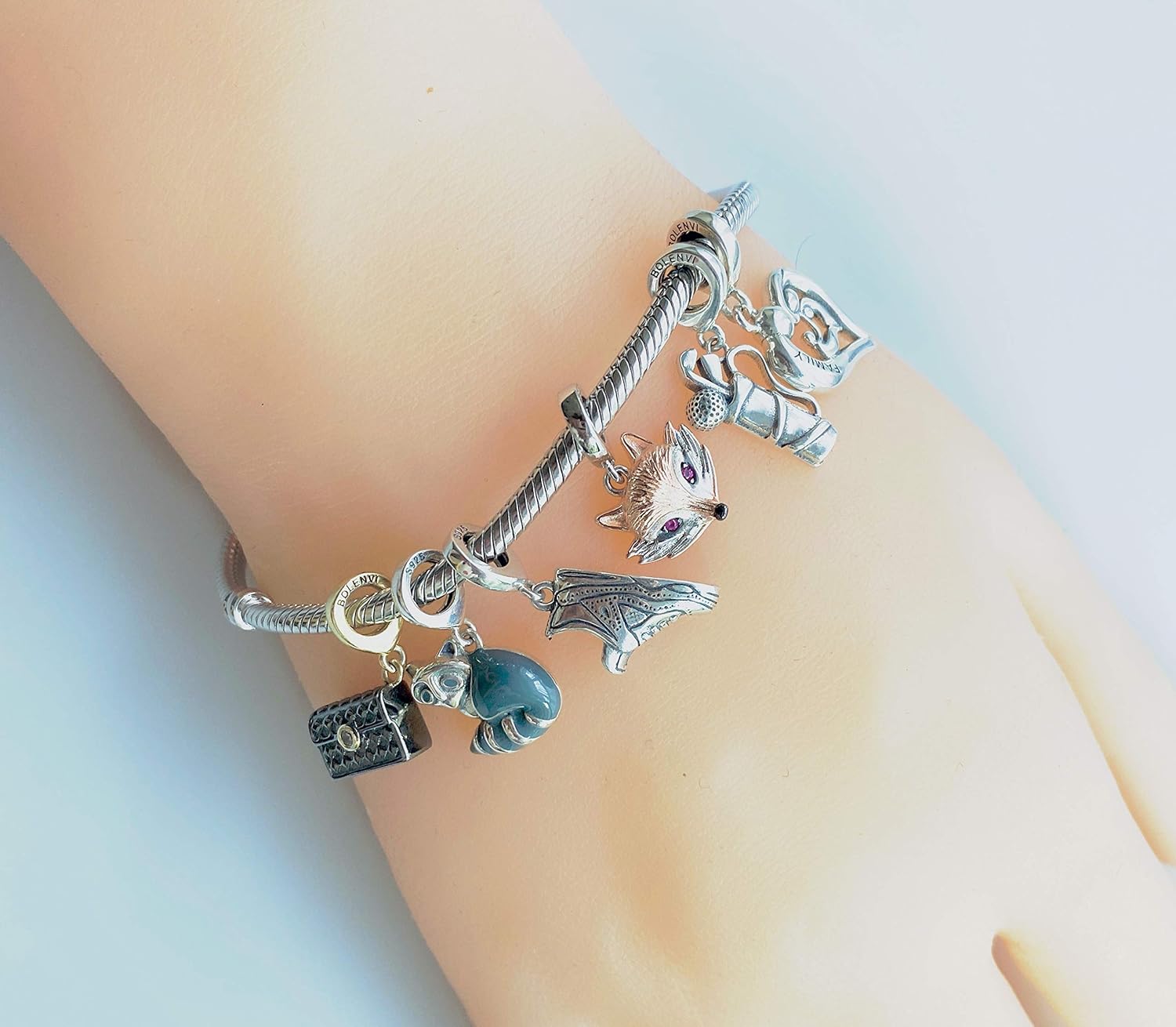 Bolenvi Runner Marathon Sneaker Collector Omni Clasp Clip on Dangle Pendant Compatible with Pandora & Similar Bracelets, Necklaces & DIY Jewelry - 925 Sterling Silver Charm