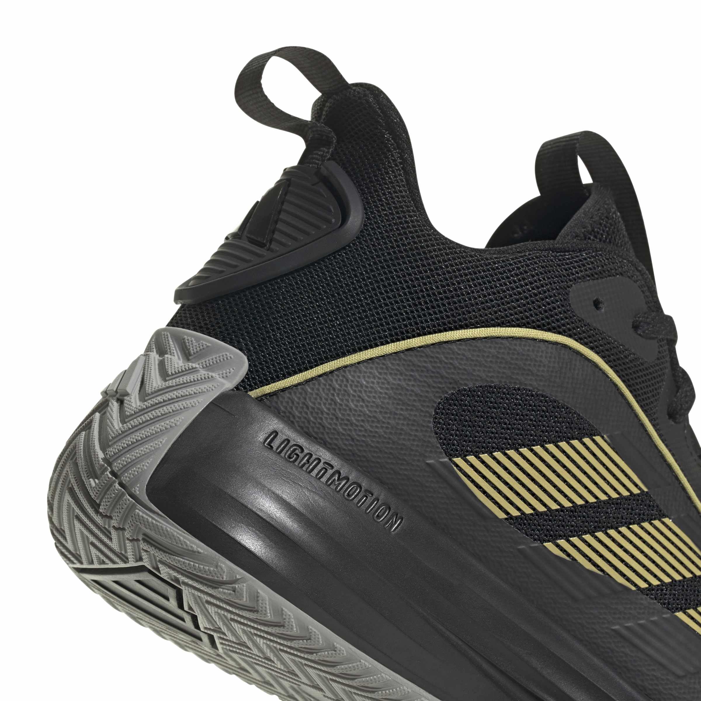 Adidas Originals Uomo Own The Game 3 Scarpe da Basket, Core Black Gold Metallic Mgh Solid Grey, 50 2/3 EU