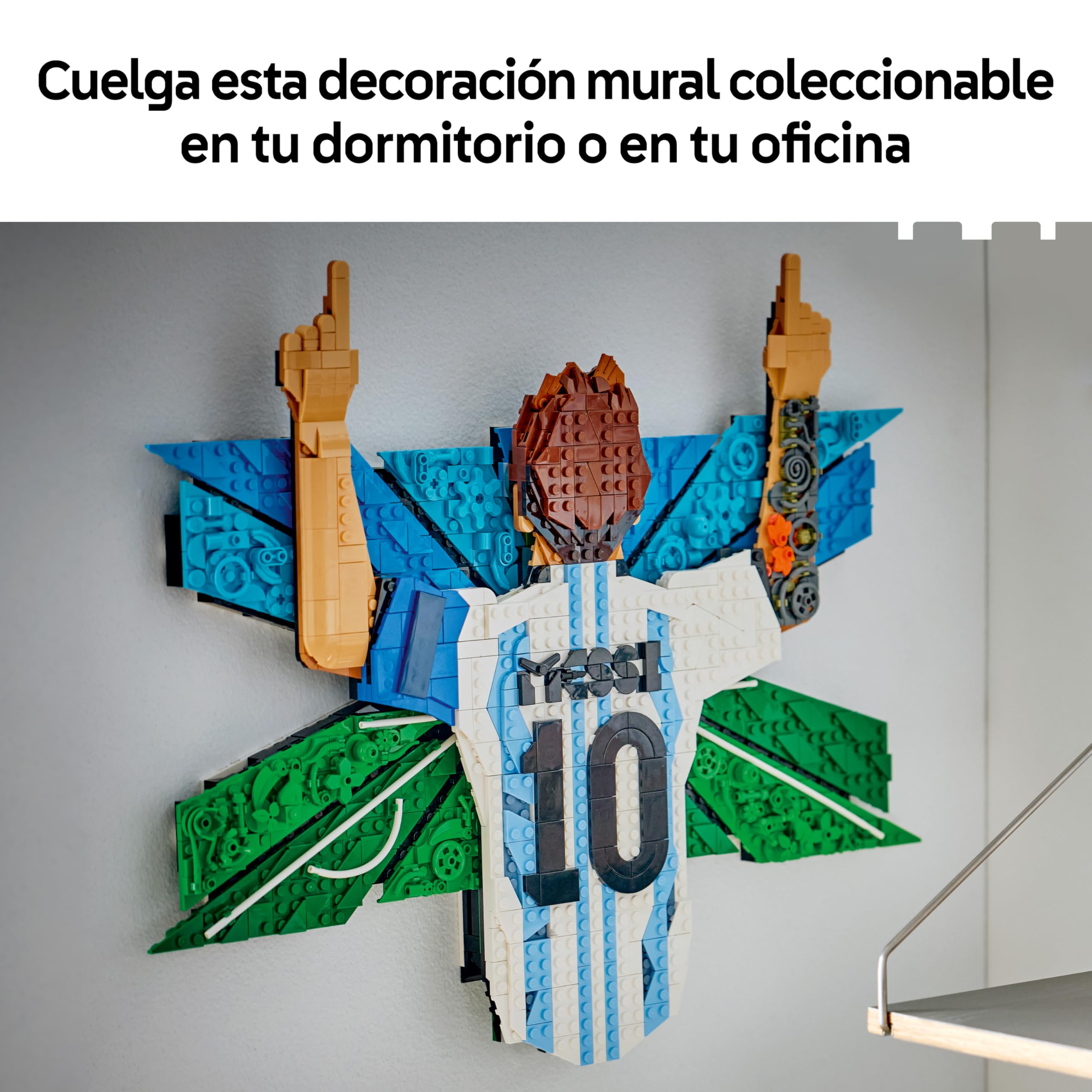 LEGO Editions Lionel Messi: Celebración - Maqueta 3D de Decoración para la Pared del Dormitorio - Regalo de Fútbol para Chicos y Chicas de 14+ Años y Adultos Fans del Deporte - 43018