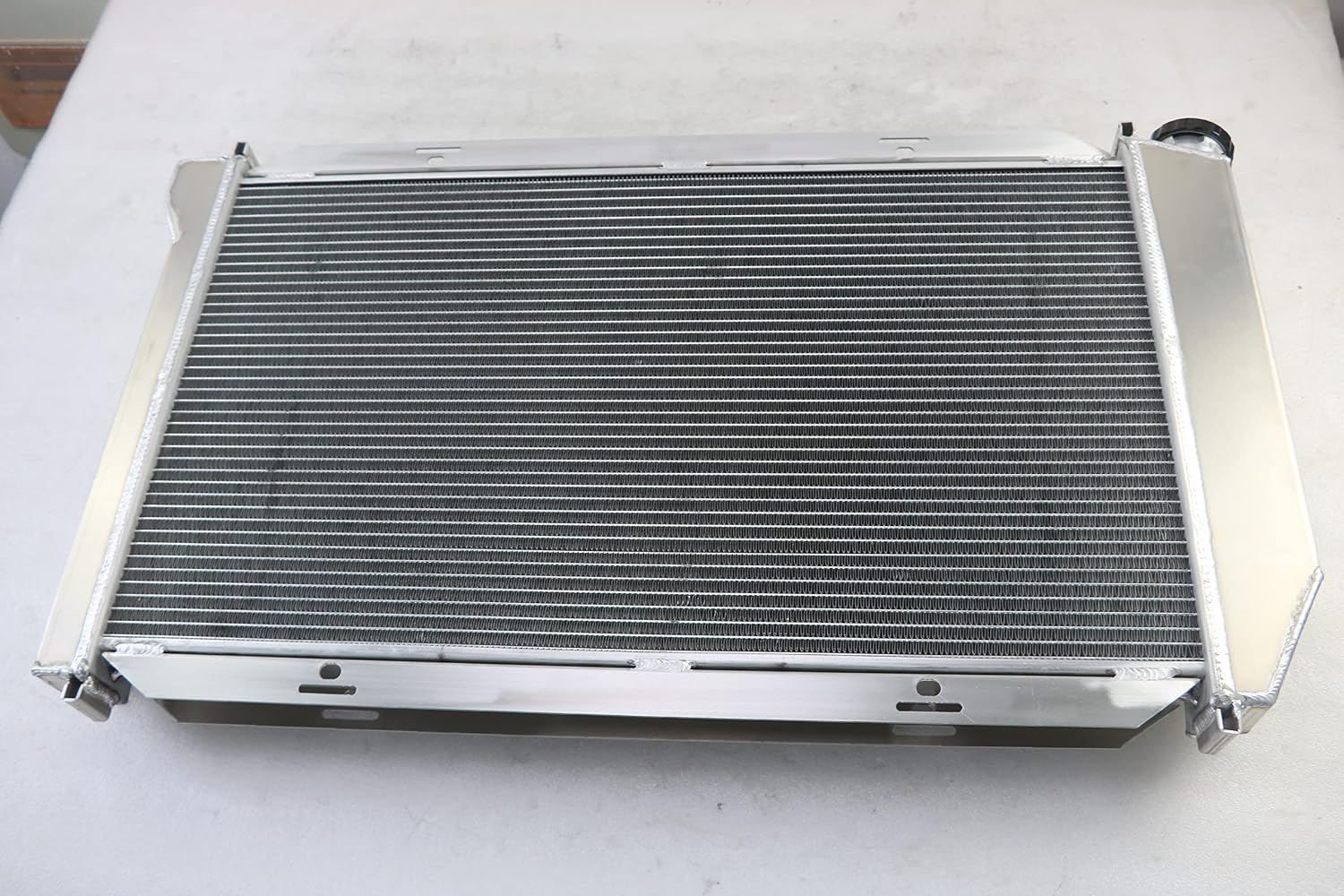 4 Row Aluminum Radiator for 1972-1979 Ford Thunderbird Torino Mongeto Ranchero, Lincoln Mark IV, Mercury Cougar XR7, Radiators 1973 1974 1975 1976 1977 1978