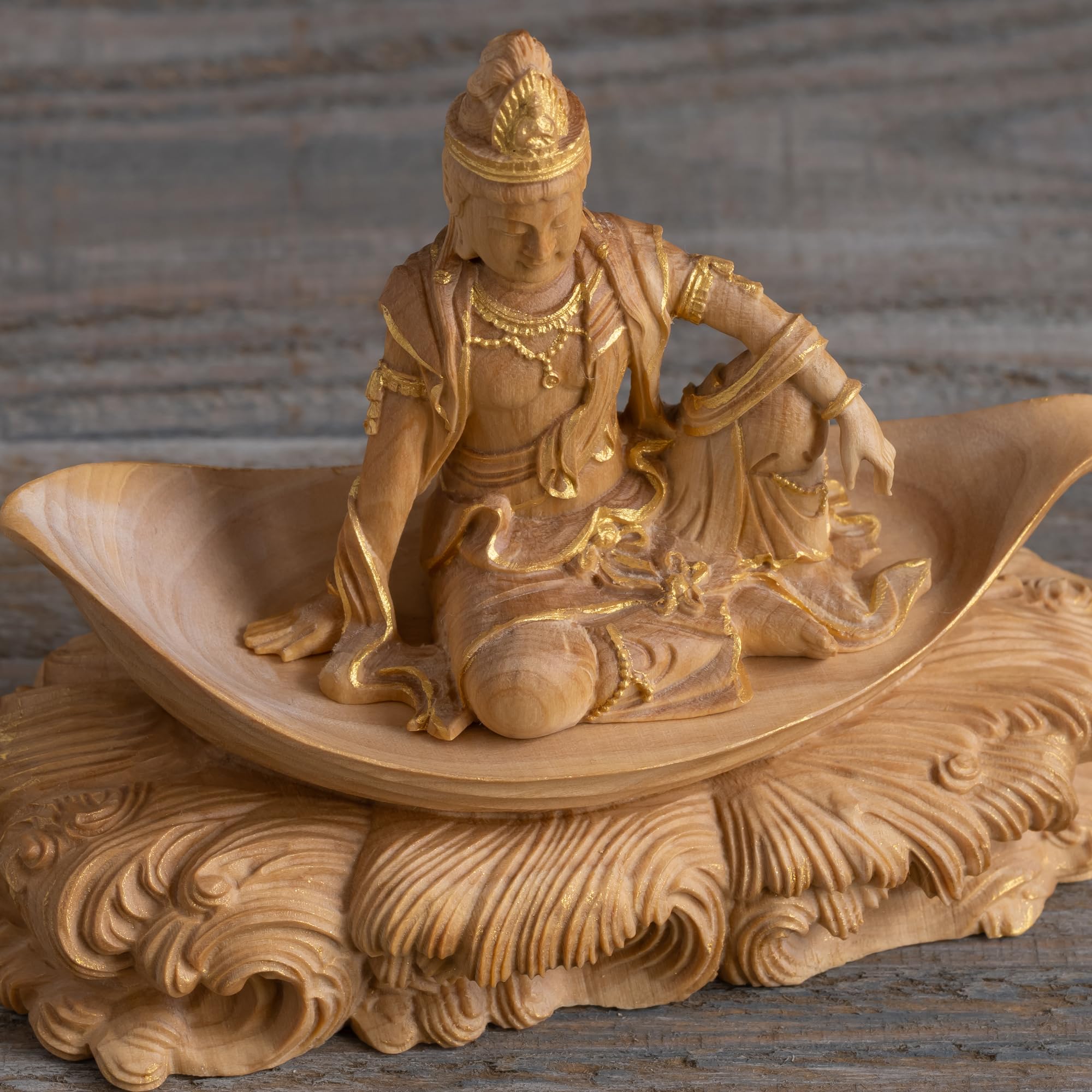 極小仏 十一面観音－12.5cm向源寺型（木製：ツゲ 金泥仕上）