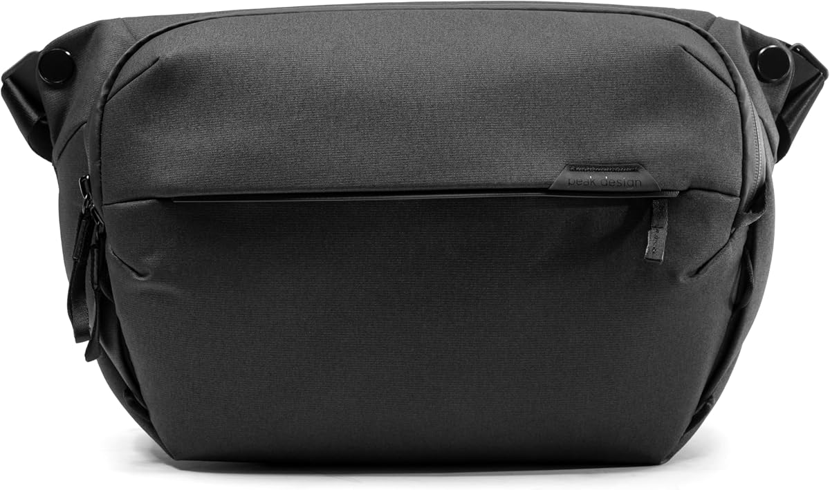 Peak Design Everyday Sling 10L, Black, Padded Adjustable Shoulder Strap for Crossbody or Waist Carry, FlexFold Dividers, Ideal for Carrying Cameras or Everyday Essentials, Sling Bag for Men and Women